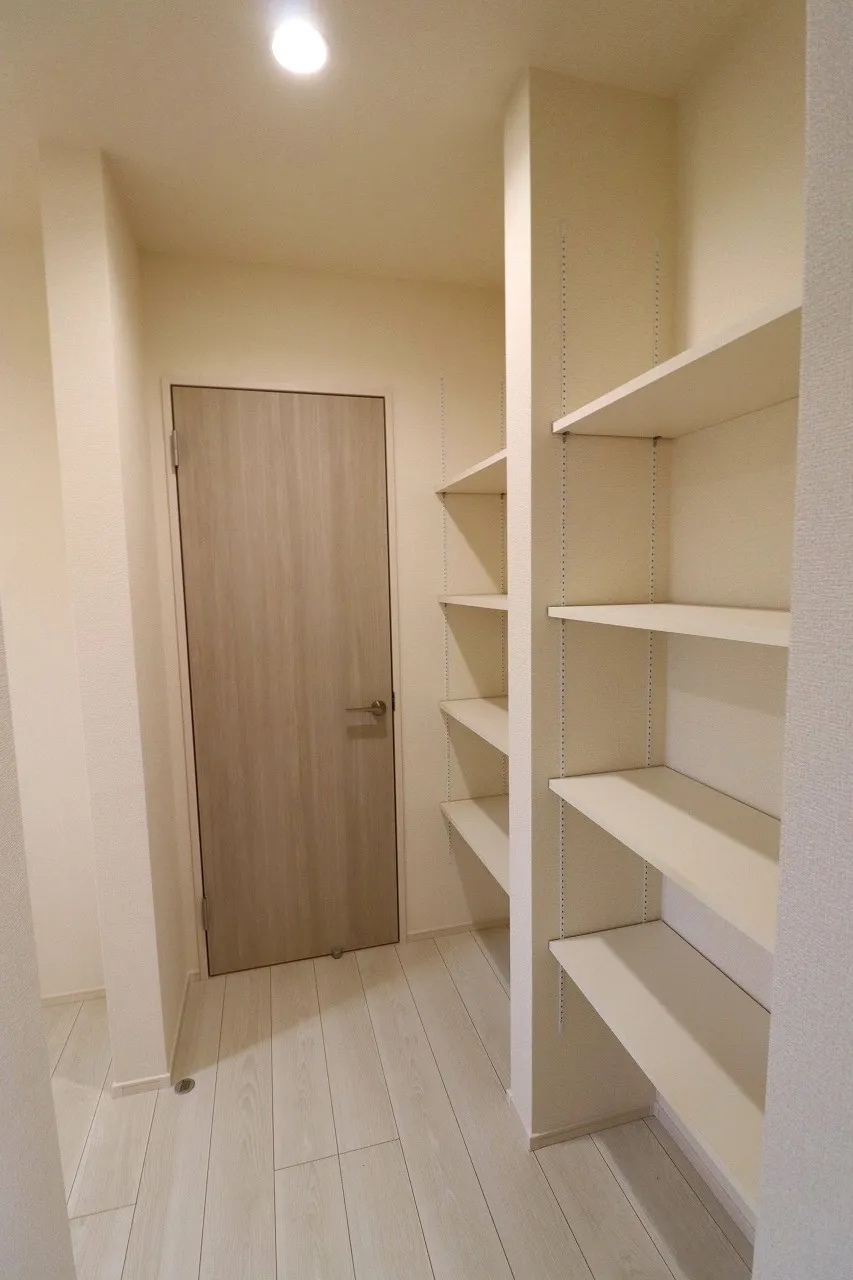 【3号棟パントリー】