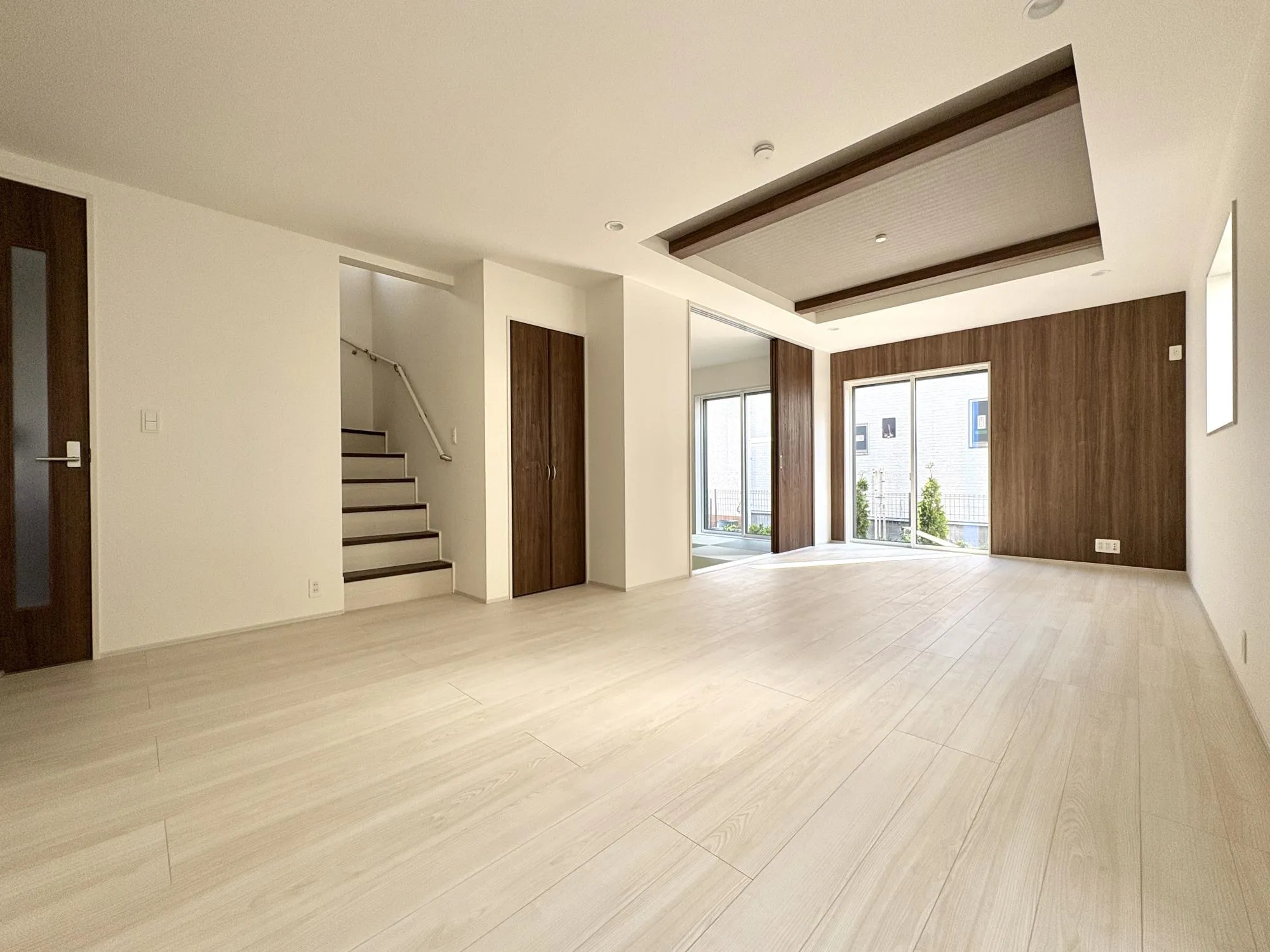 【4号棟/LDK(20.0帖)】