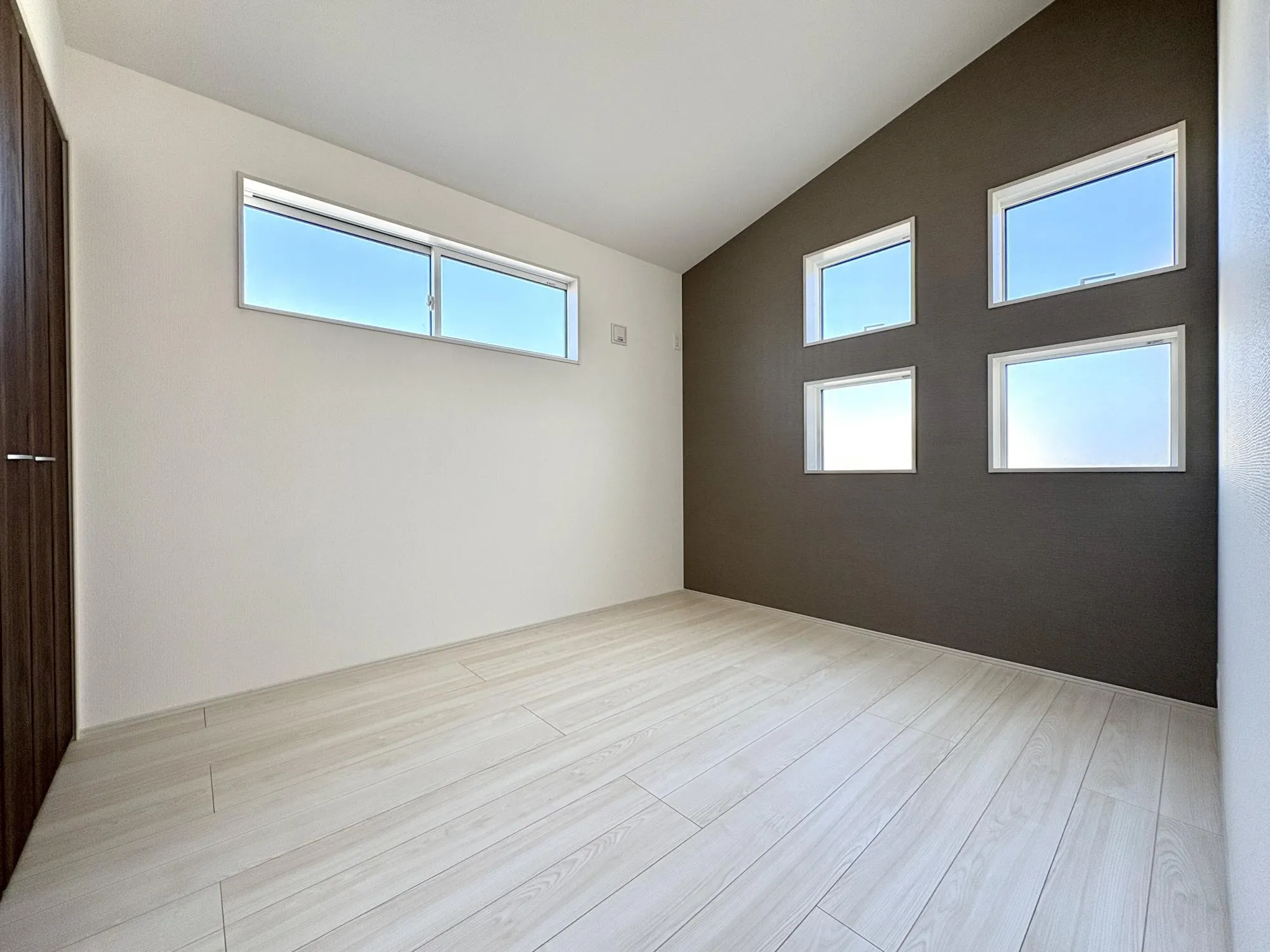 【4号棟/洋室(5.25帖)】