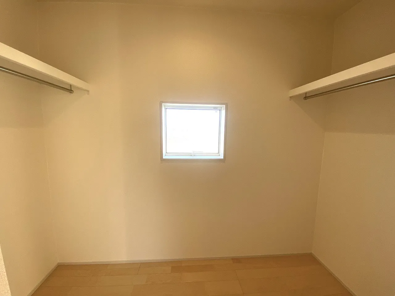 8.0帖洋室　ウォークインクローゼット(2026年1月撮影)