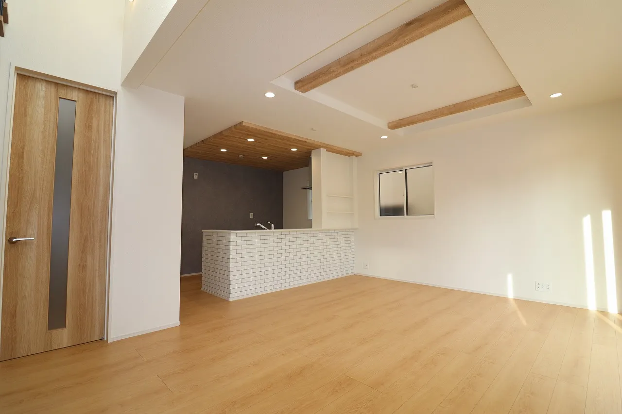 ④号棟　LDK(19.375帖)