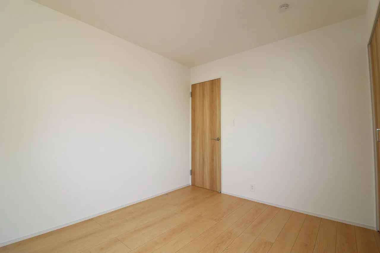 ④号棟　洋室(5.25帖)