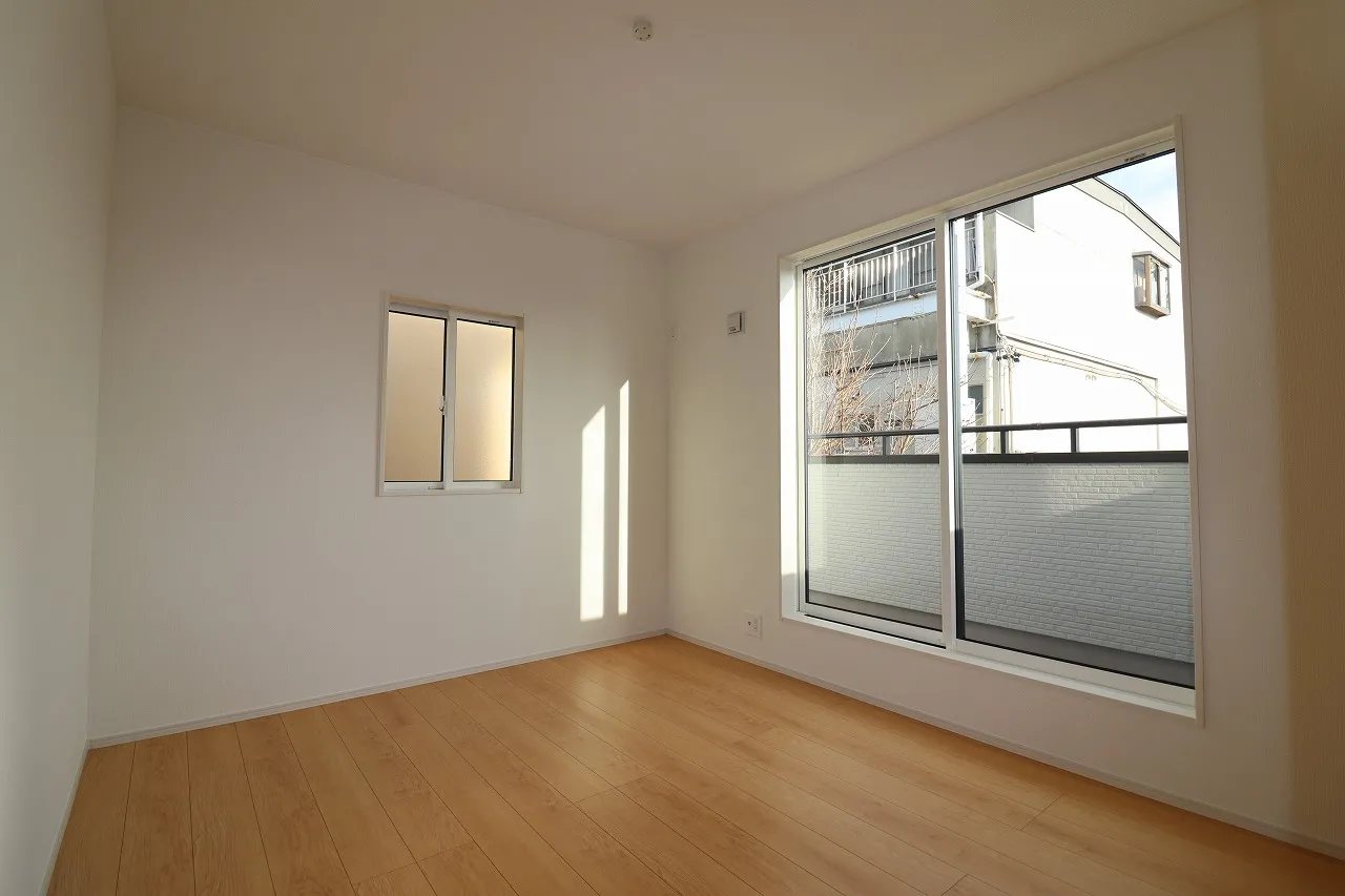 ④号棟　洋室(5.25帖)