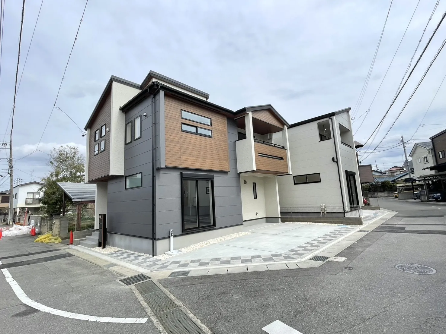 販売現地