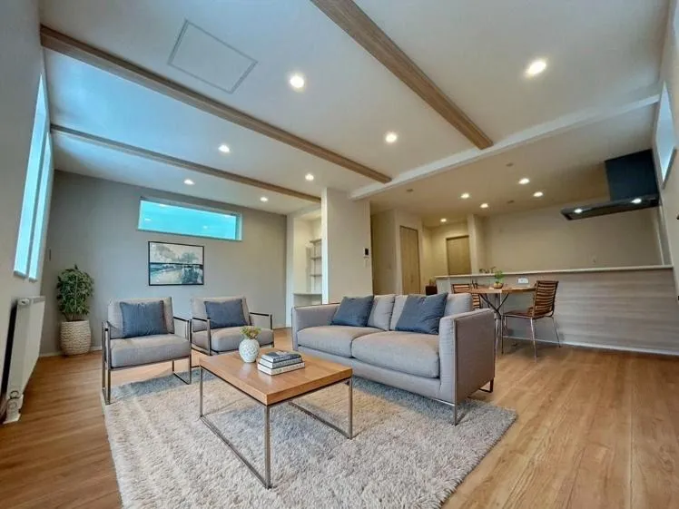 LDK(20.5J)
PS・カウンター含む
※ホームステージング