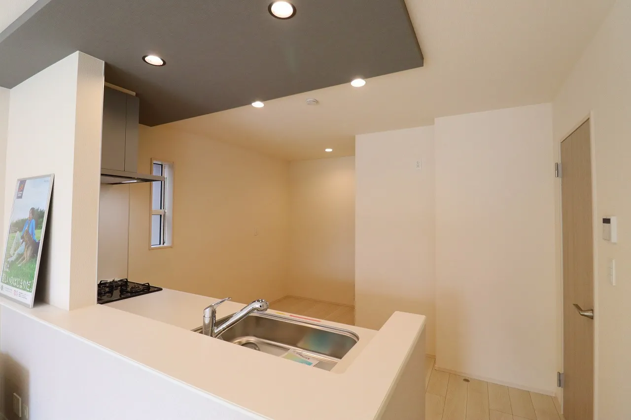 【2号棟キッチン】