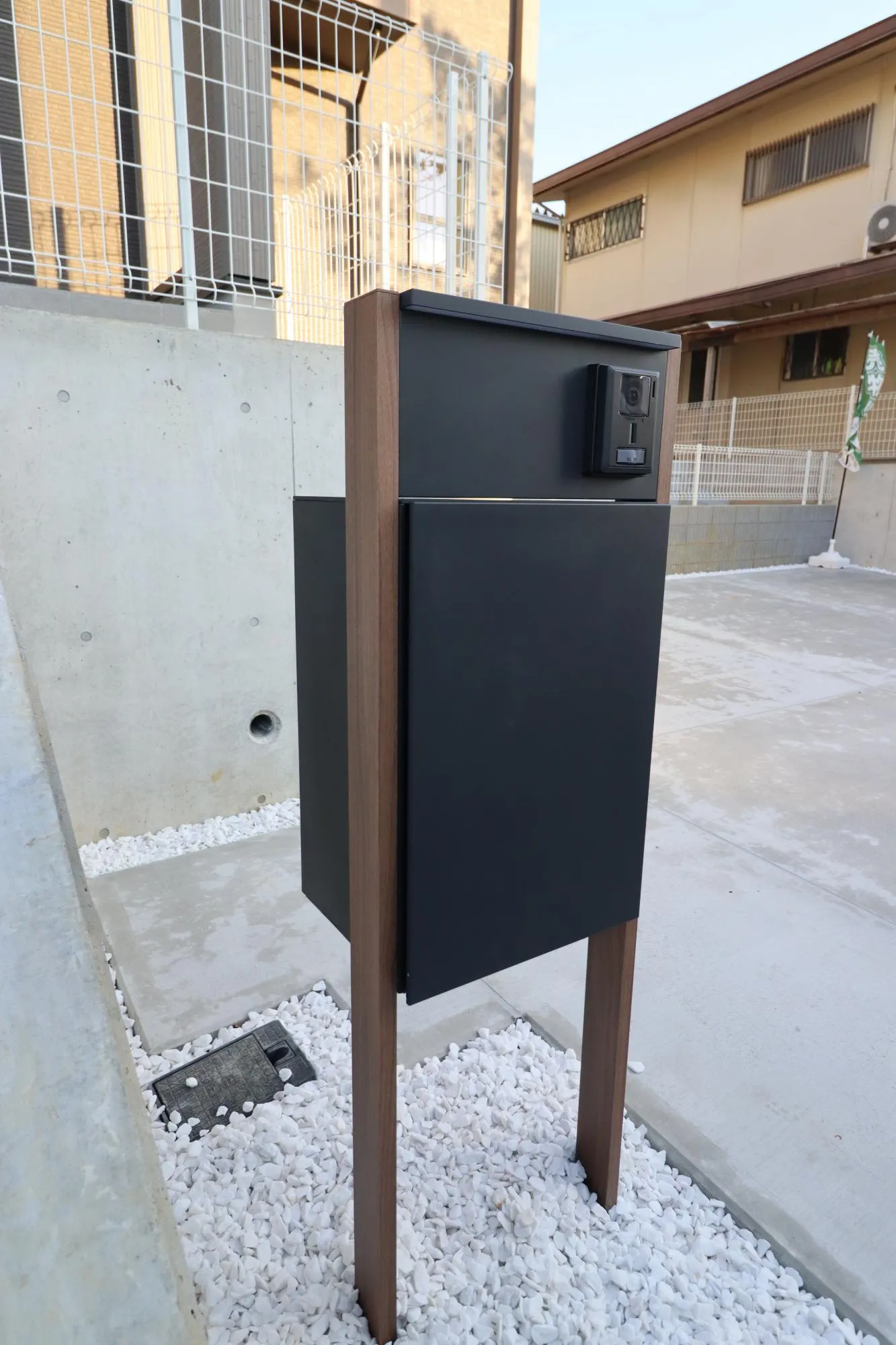 【インターホン、宅配ボックス】