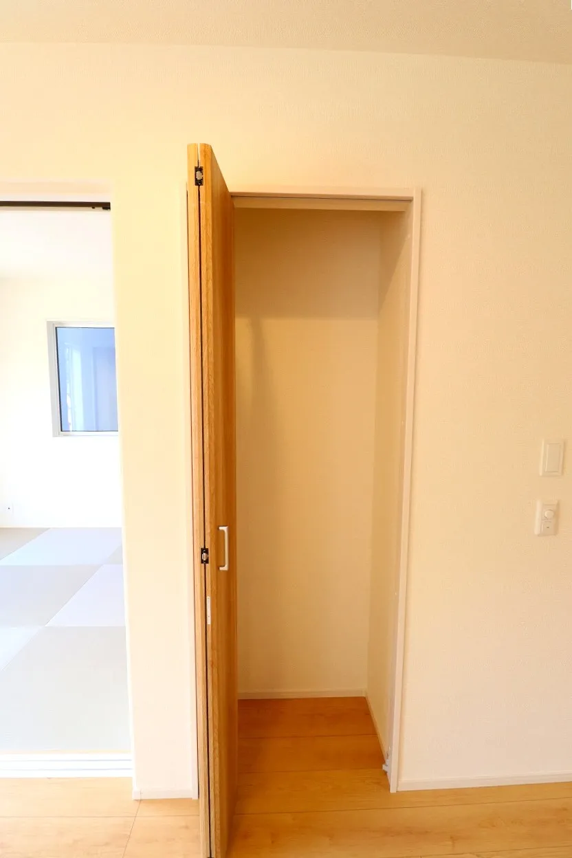 【リビング収納】