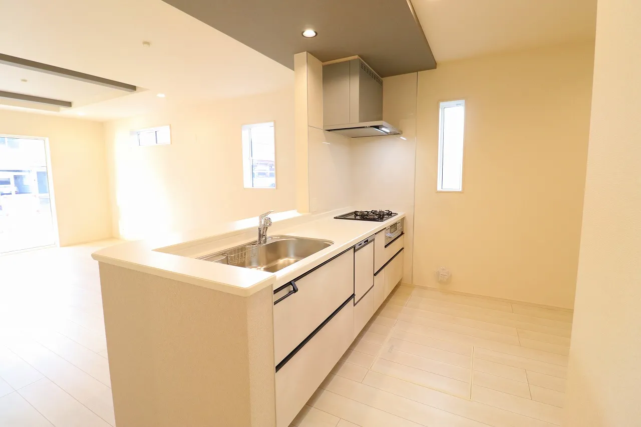 【2号棟キッチン】