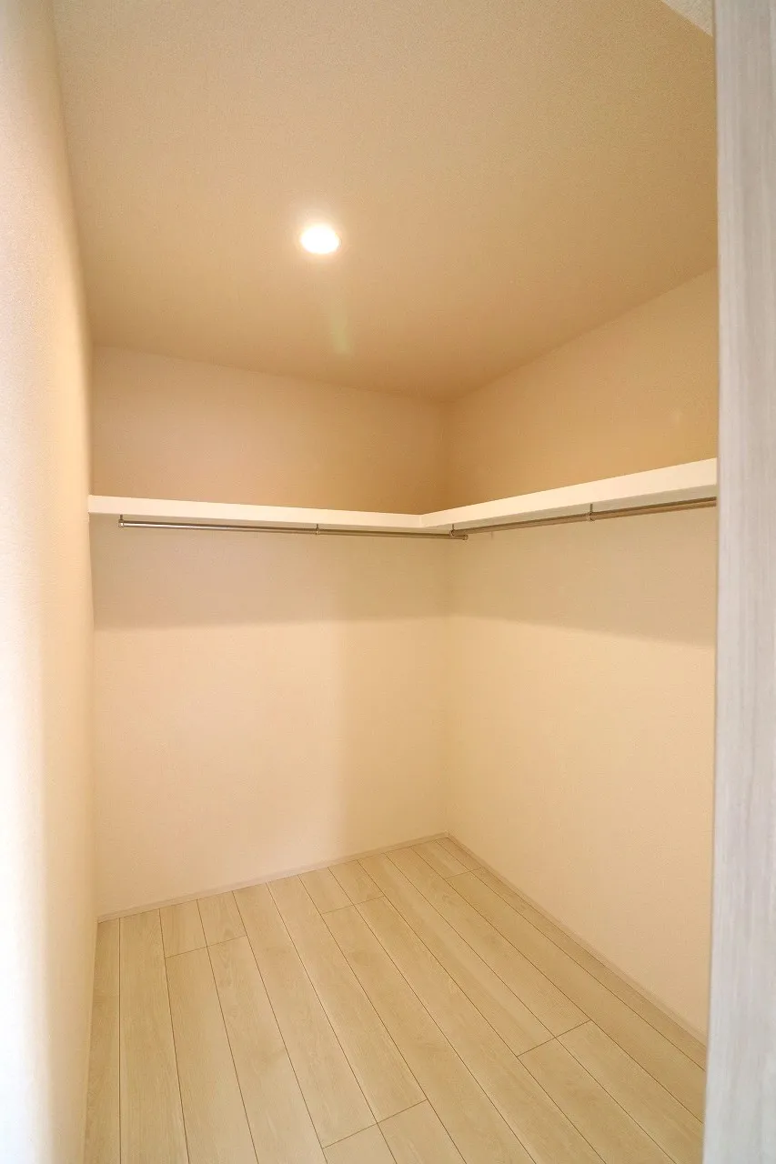 【2号棟ウォークインクローゼット】