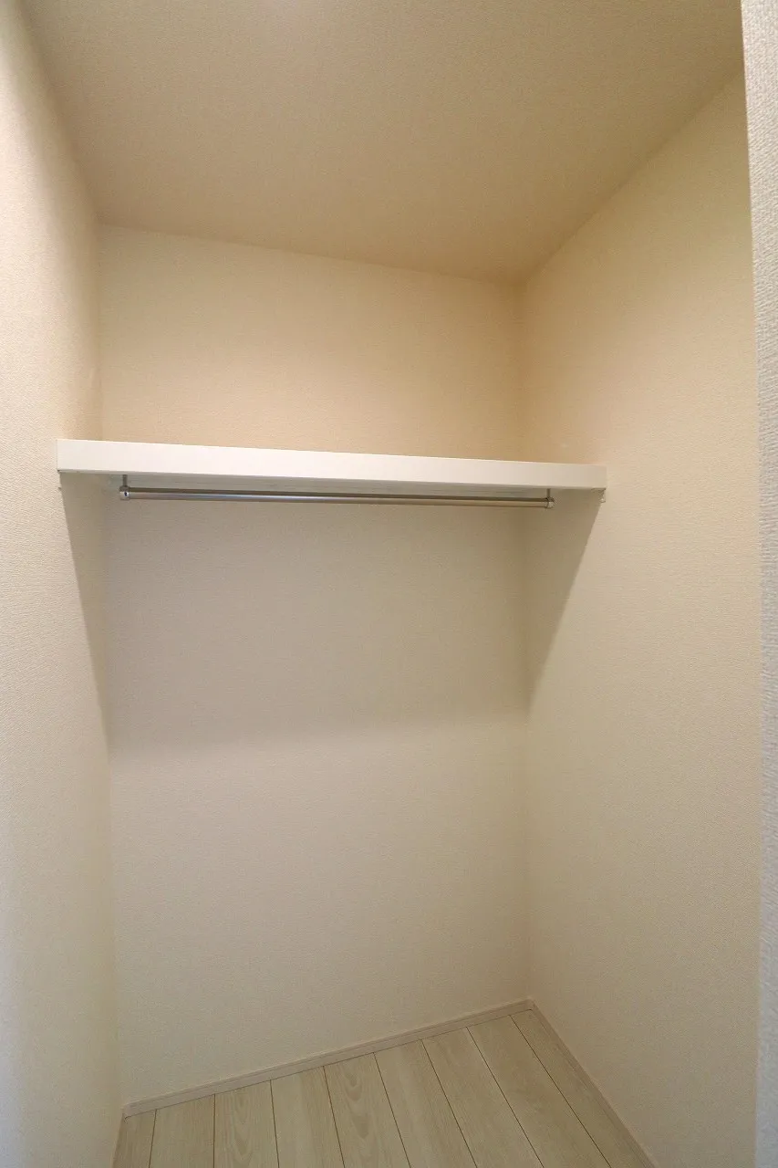 【2号棟ウォークインクローゼット】