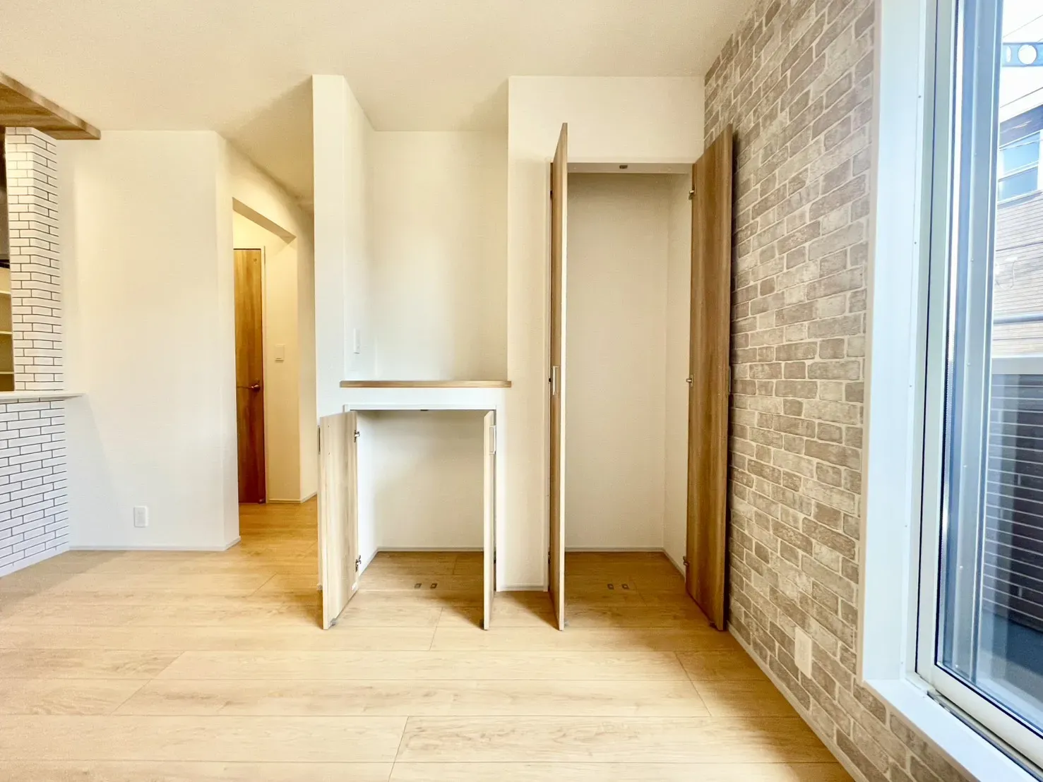 2号棟: 収納【リビング】