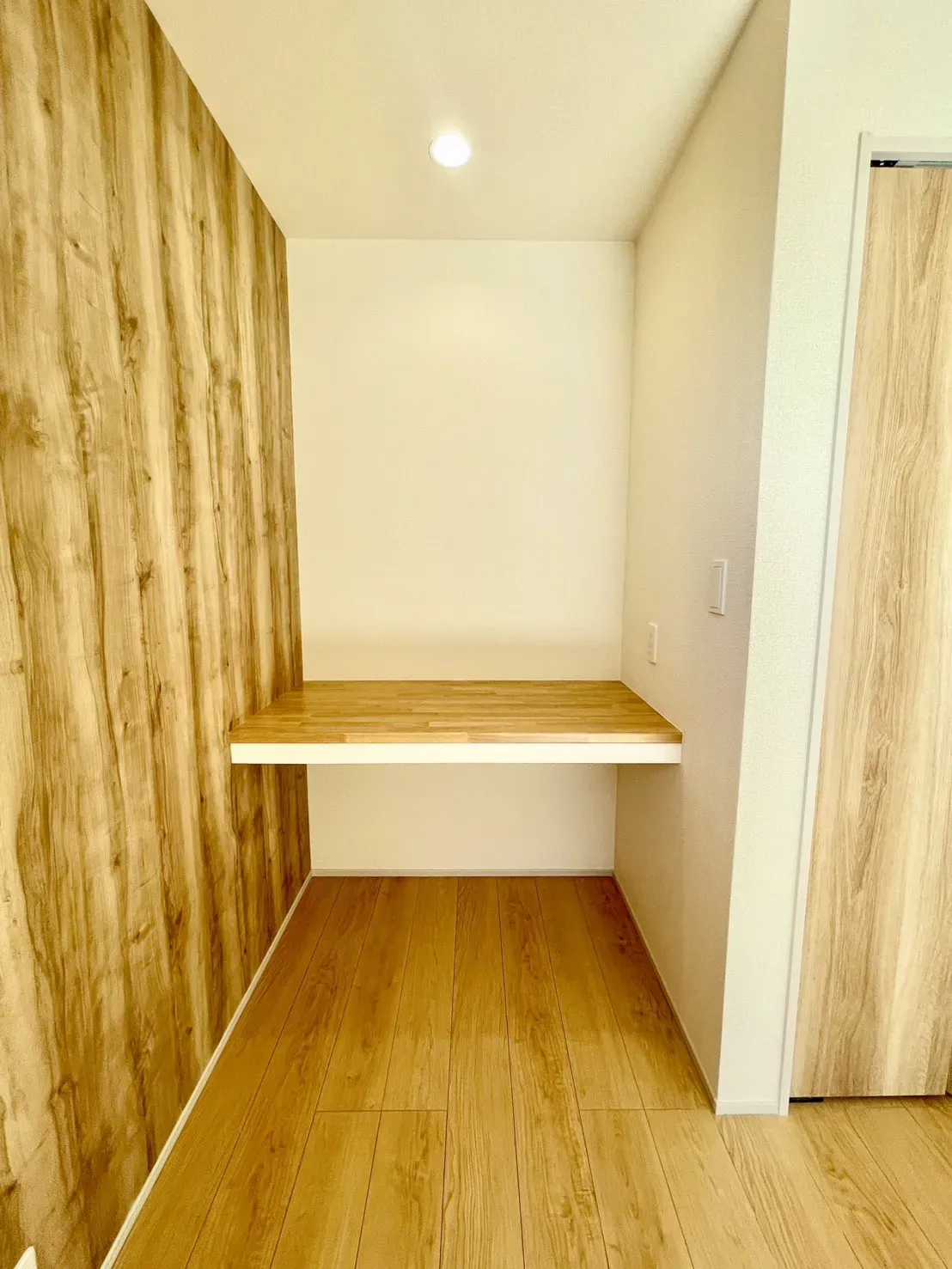 2号棟:3F洋室(8.62J)　【ワークスペース】