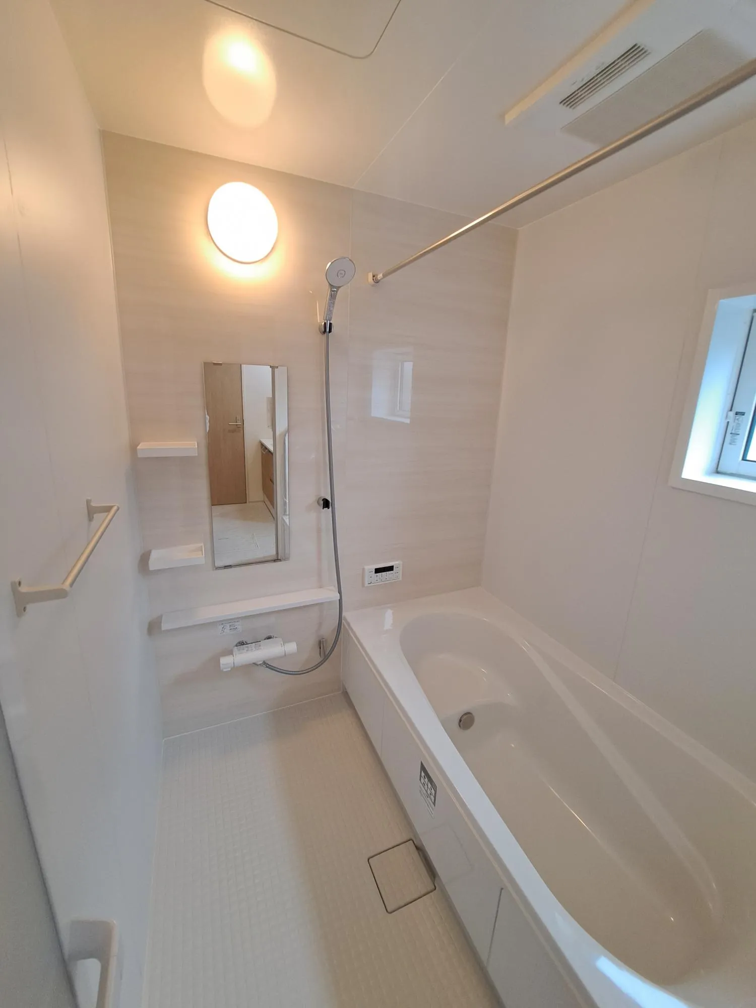 清潔感のある浴室で、ゆったりとしたバスタイムをお楽しみいただけます!
