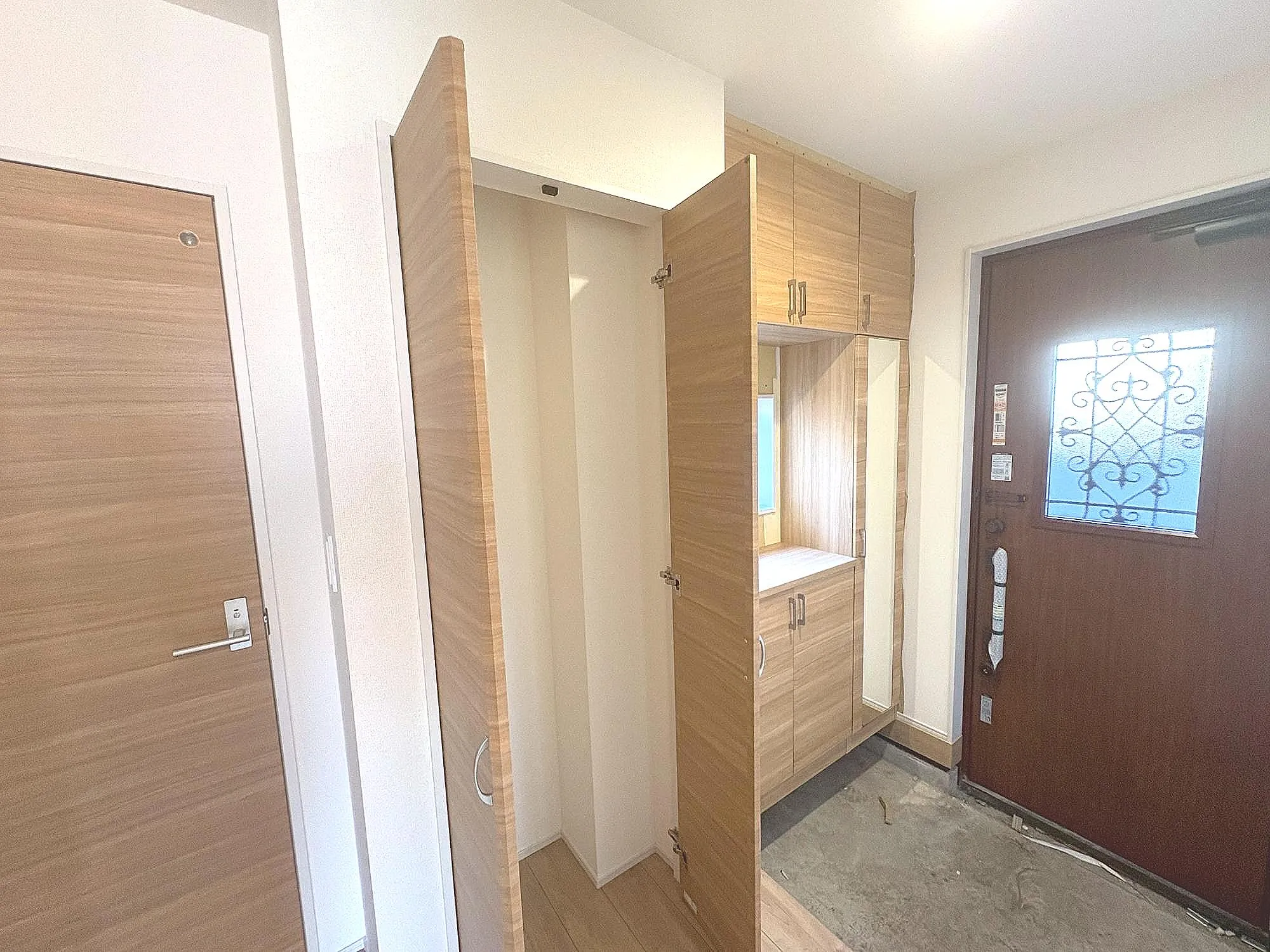 便利な玄関ホール収納