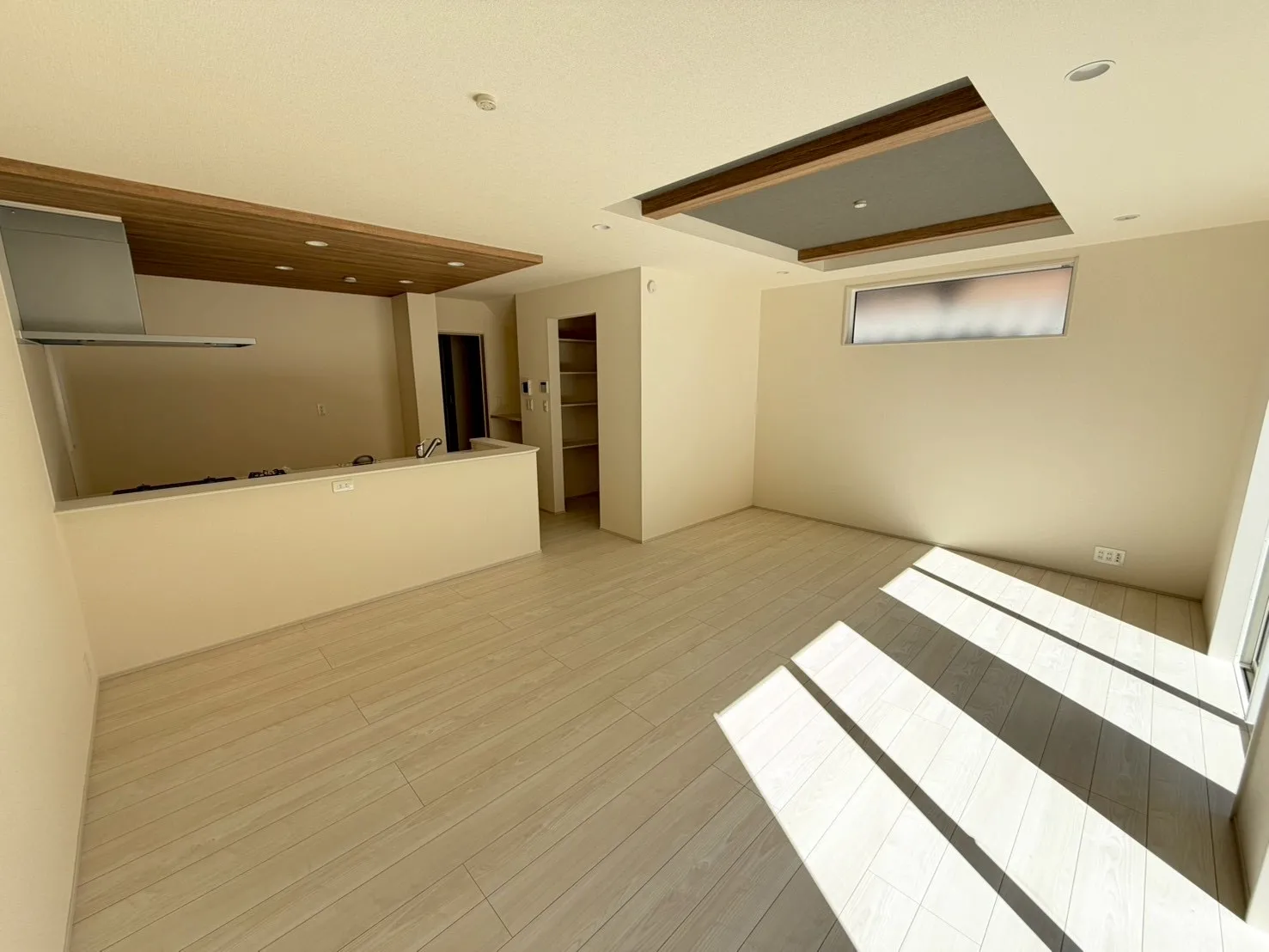 【2号棟】リビングダイニング