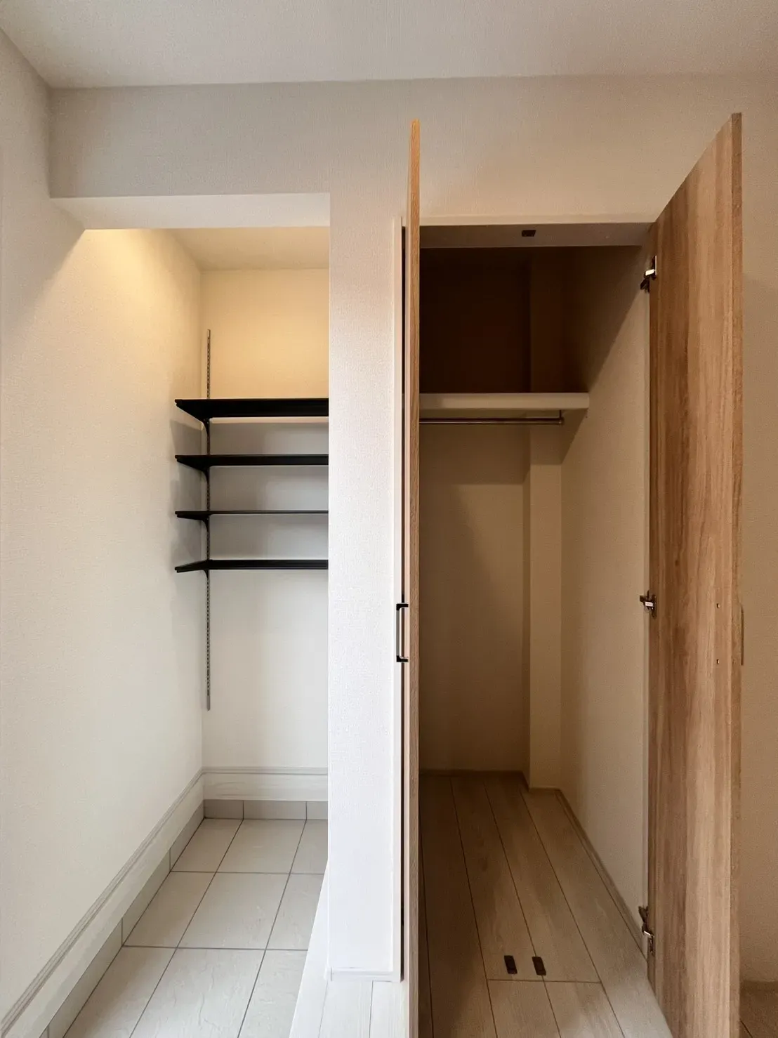 玄関土間収納・クローゼット(2026年3月下旬撮影)
