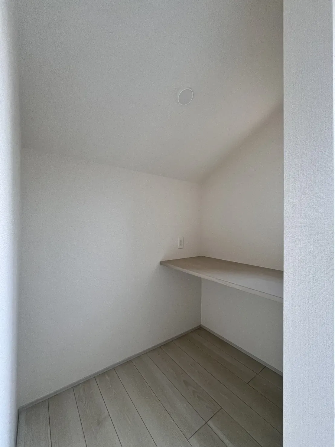 【1号棟】洋室6.75帖ワークスペース