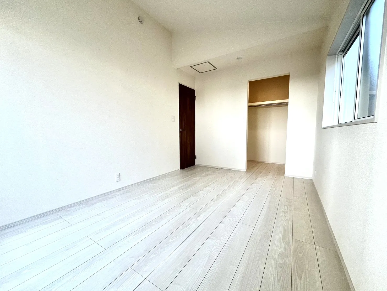 ☆1号棟　洋室6.75畳☆