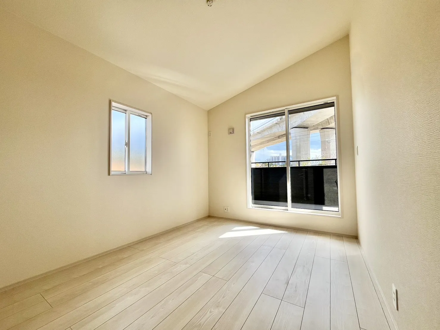 ☆2号棟　洋室6.0畳☆