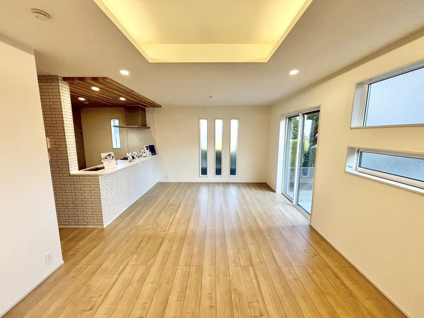 【LDK21.75帖(パントリー含) | ②号棟】