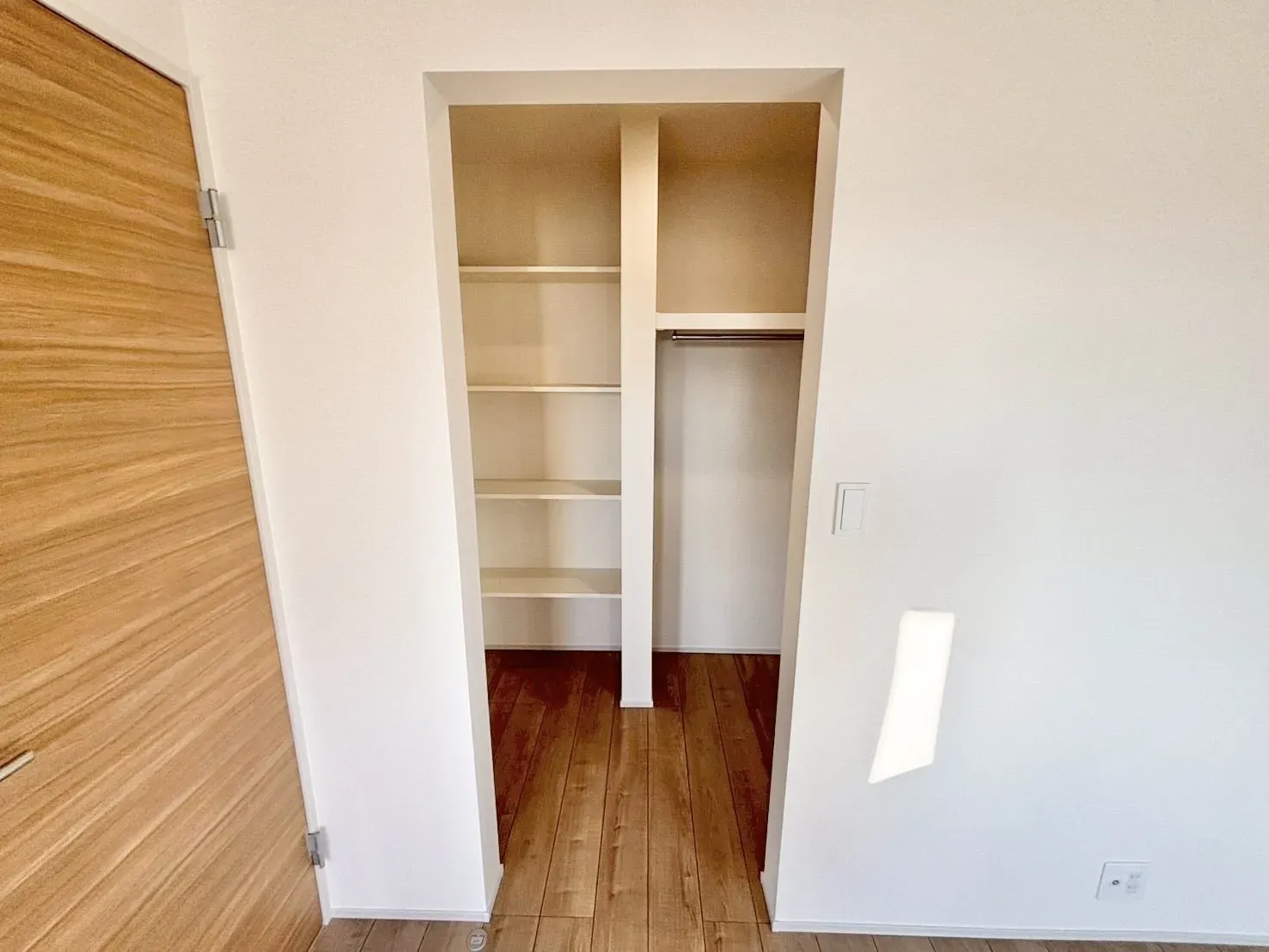 【ウォークインクローゼット | ②号棟】