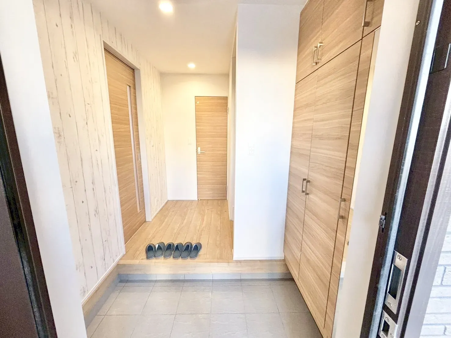 【玄関 | ②号棟】