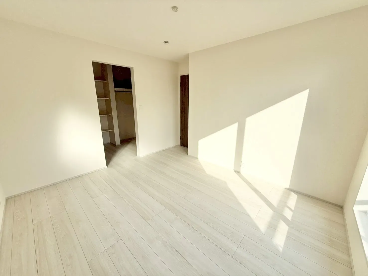 【洋室7.0帖 | 1号棟】