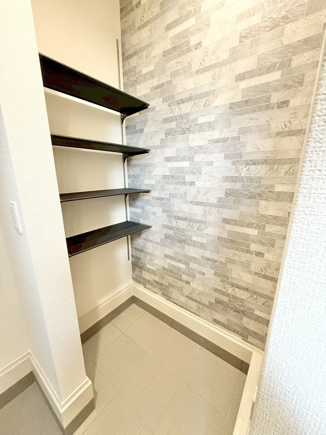 【玄関土間収納 | 1号棟】