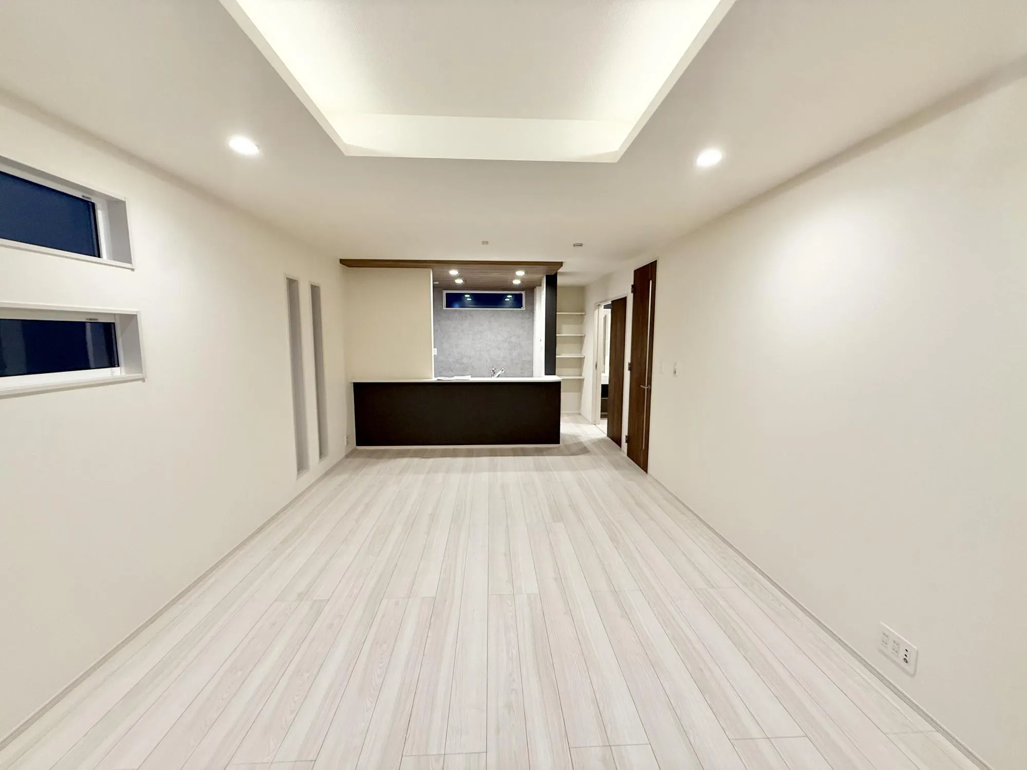 広々としたリビングは家族が笑顔と笑い声を共有するかけがえのない空間。