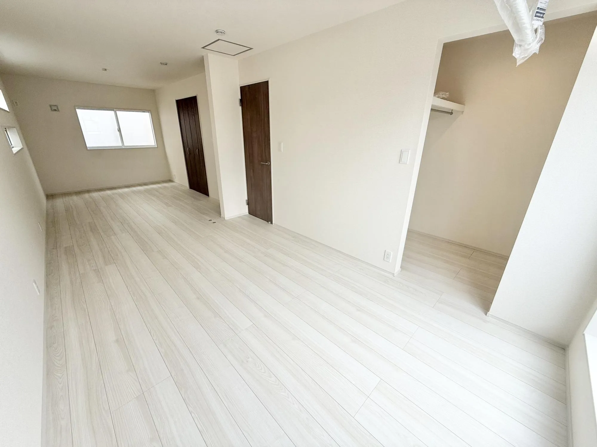 【洋室A 6.75帖+洋室B 6.75帖 】