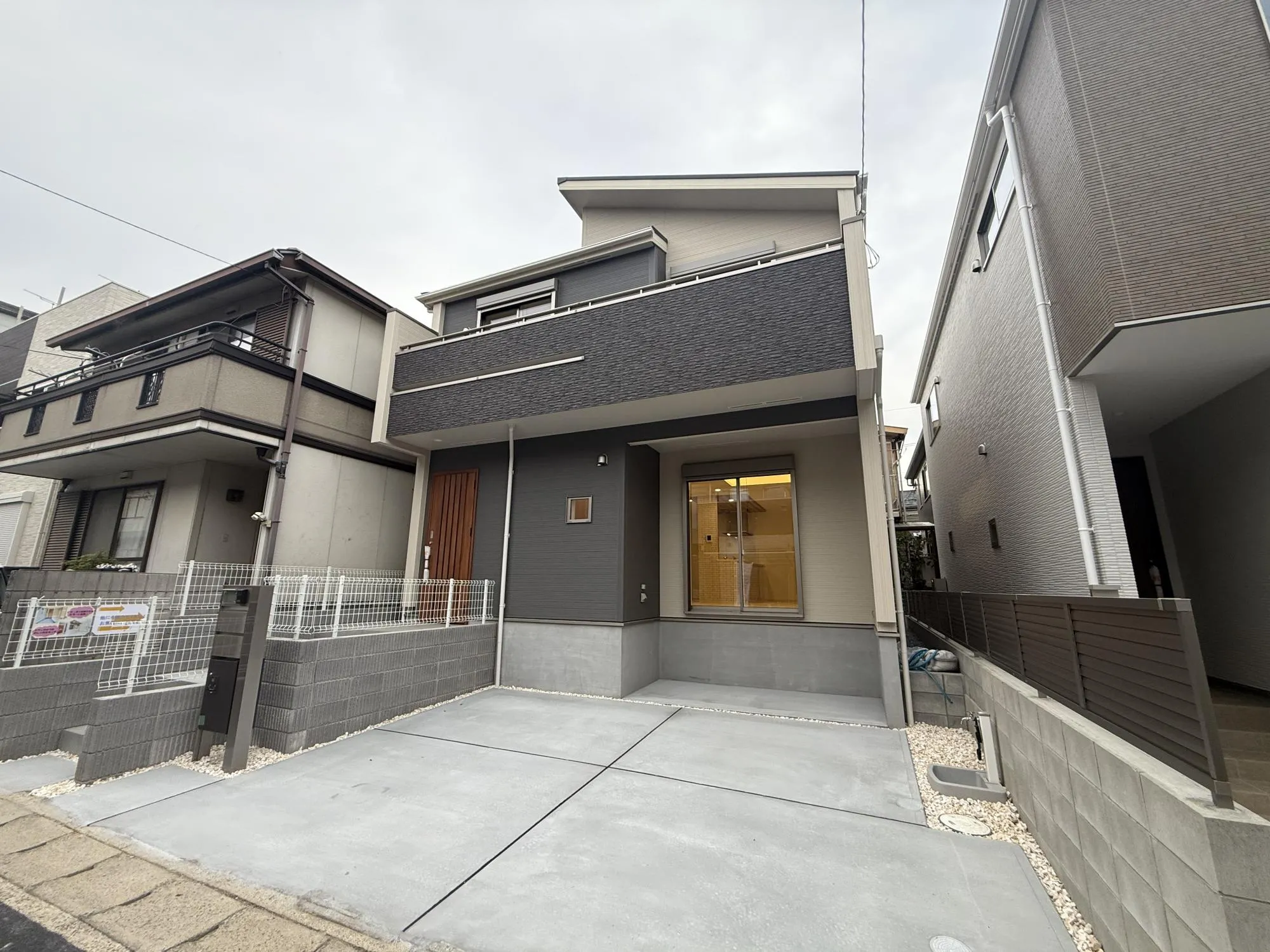 閑静な住宅街に堂々登場!公園が近くにあり子育てにも最適なエリアです♪