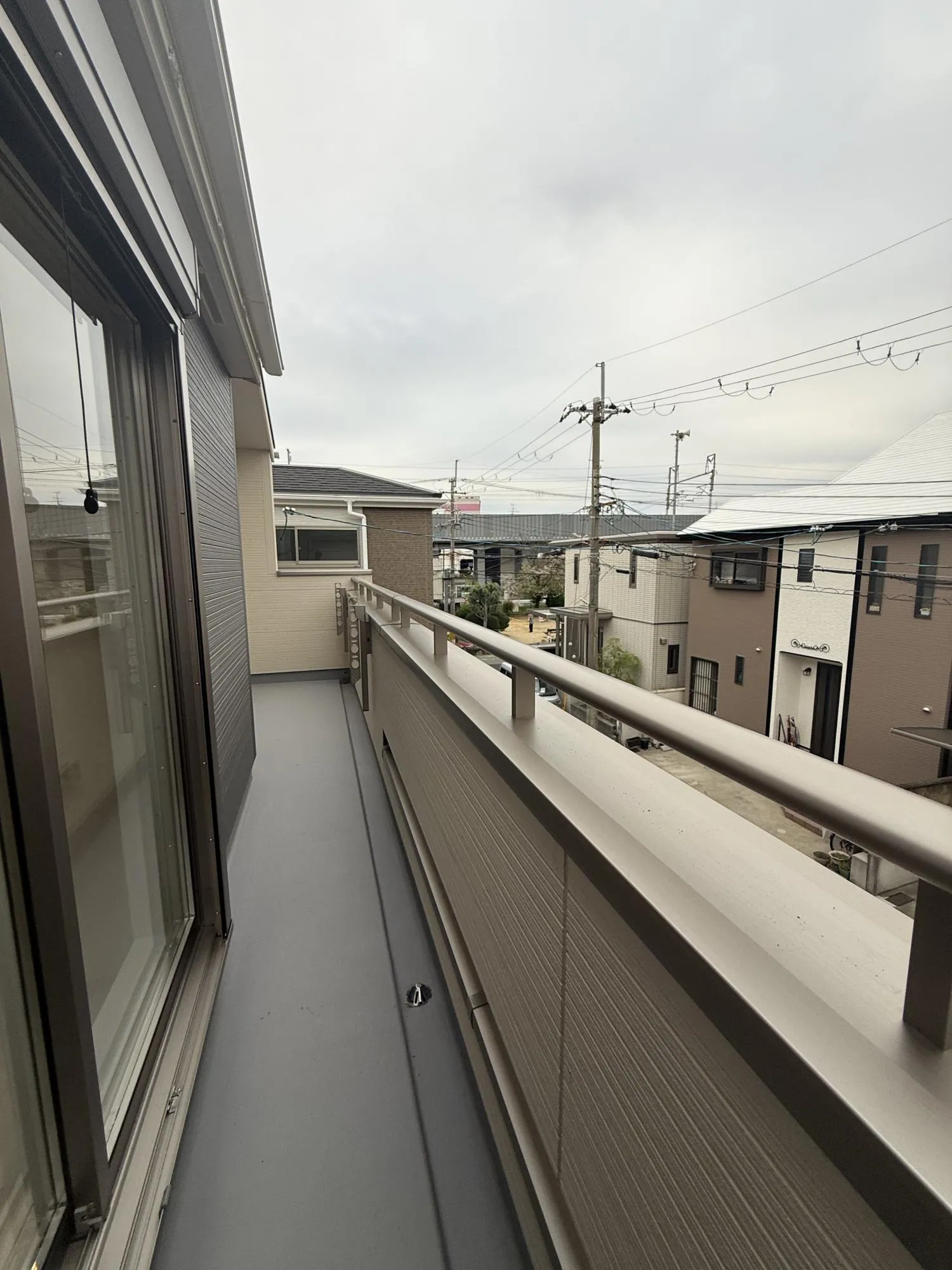 洗濯物をたくさん干せるバルコニー