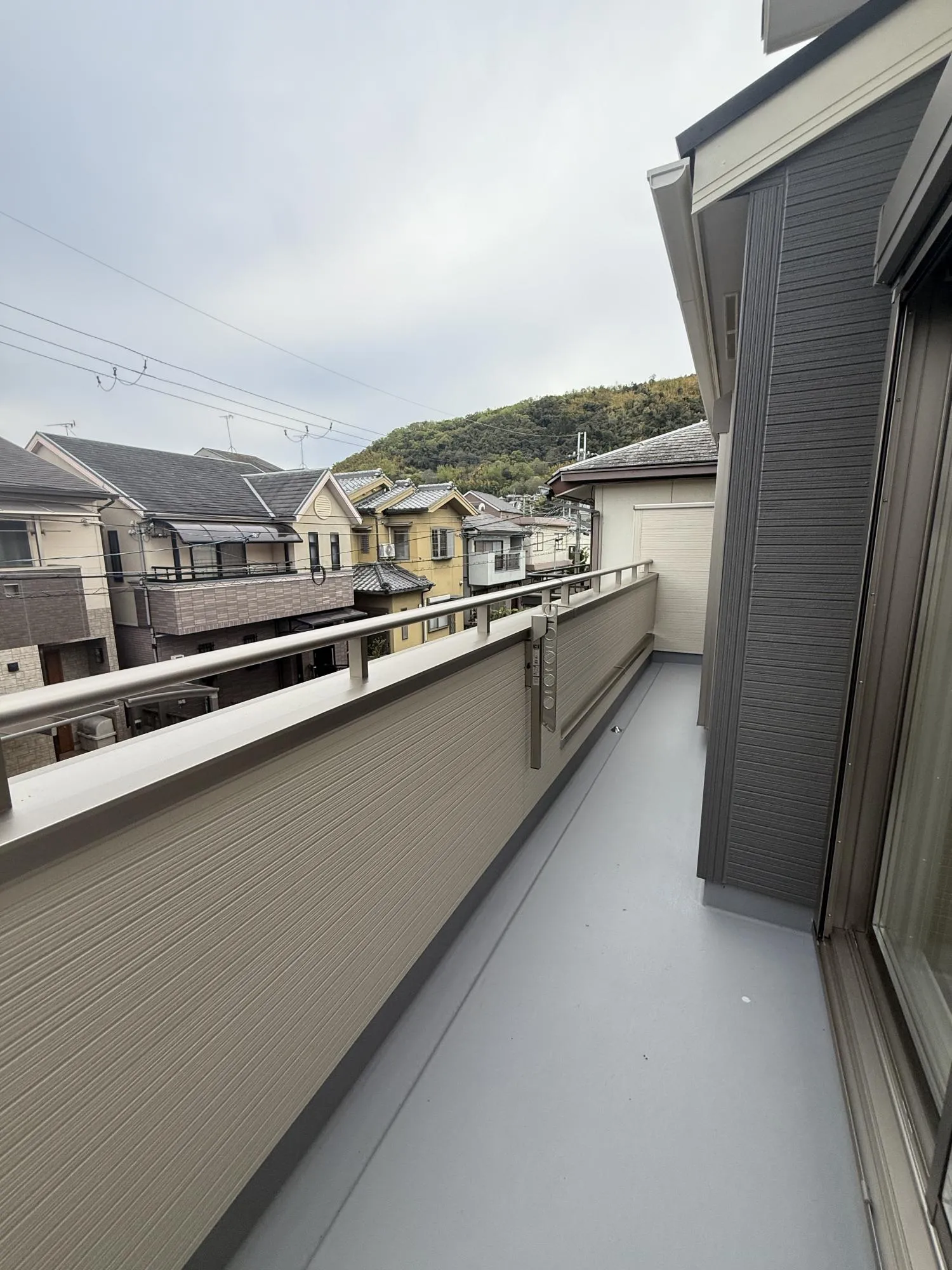 洗濯物をたくさん干せるバルコニー