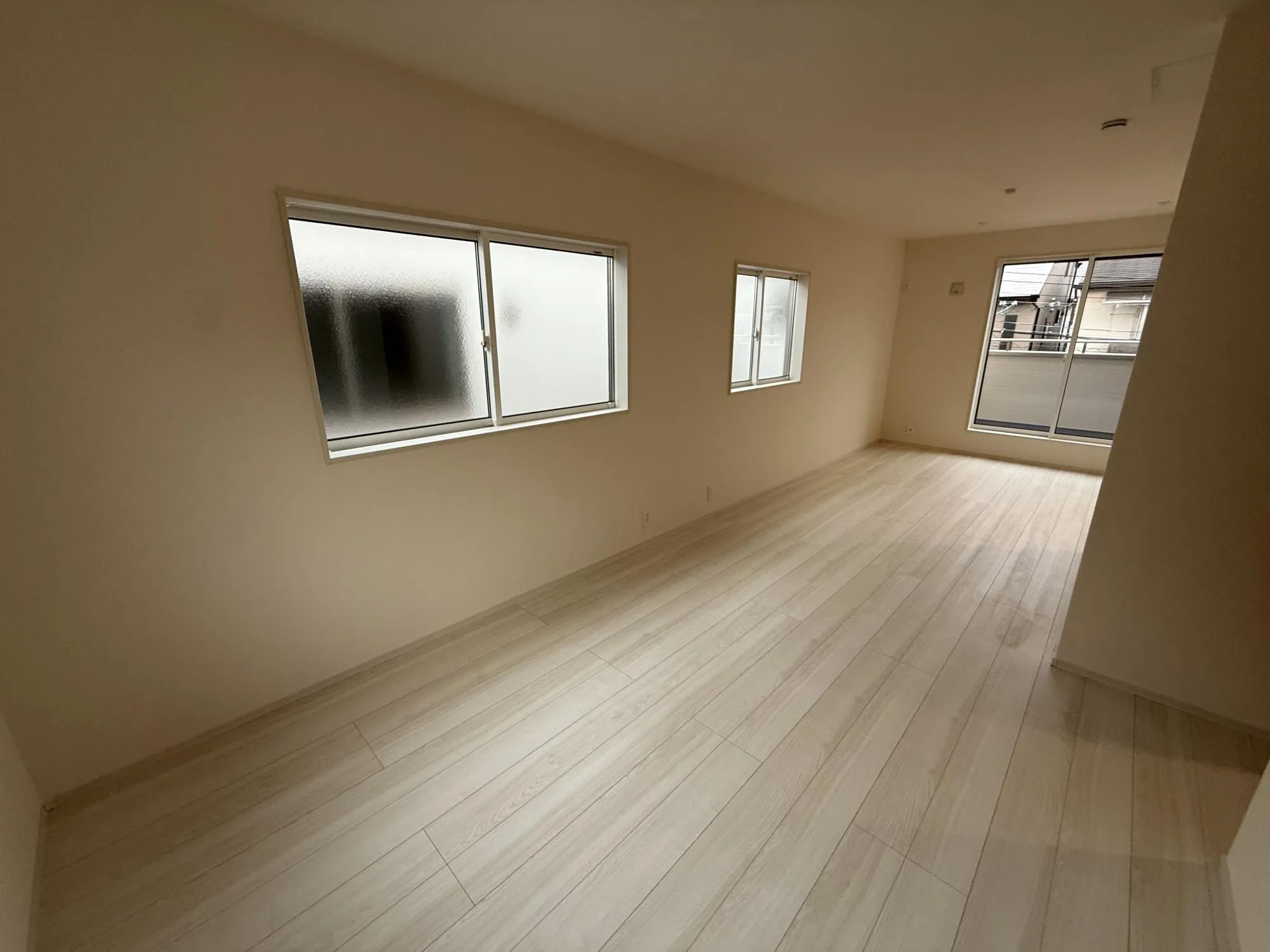 各部屋収納に加え多数収納があるため整理整頓に役立ちます。余分な収納家具を置くことなくお部屋を有効的にお使い頂けます