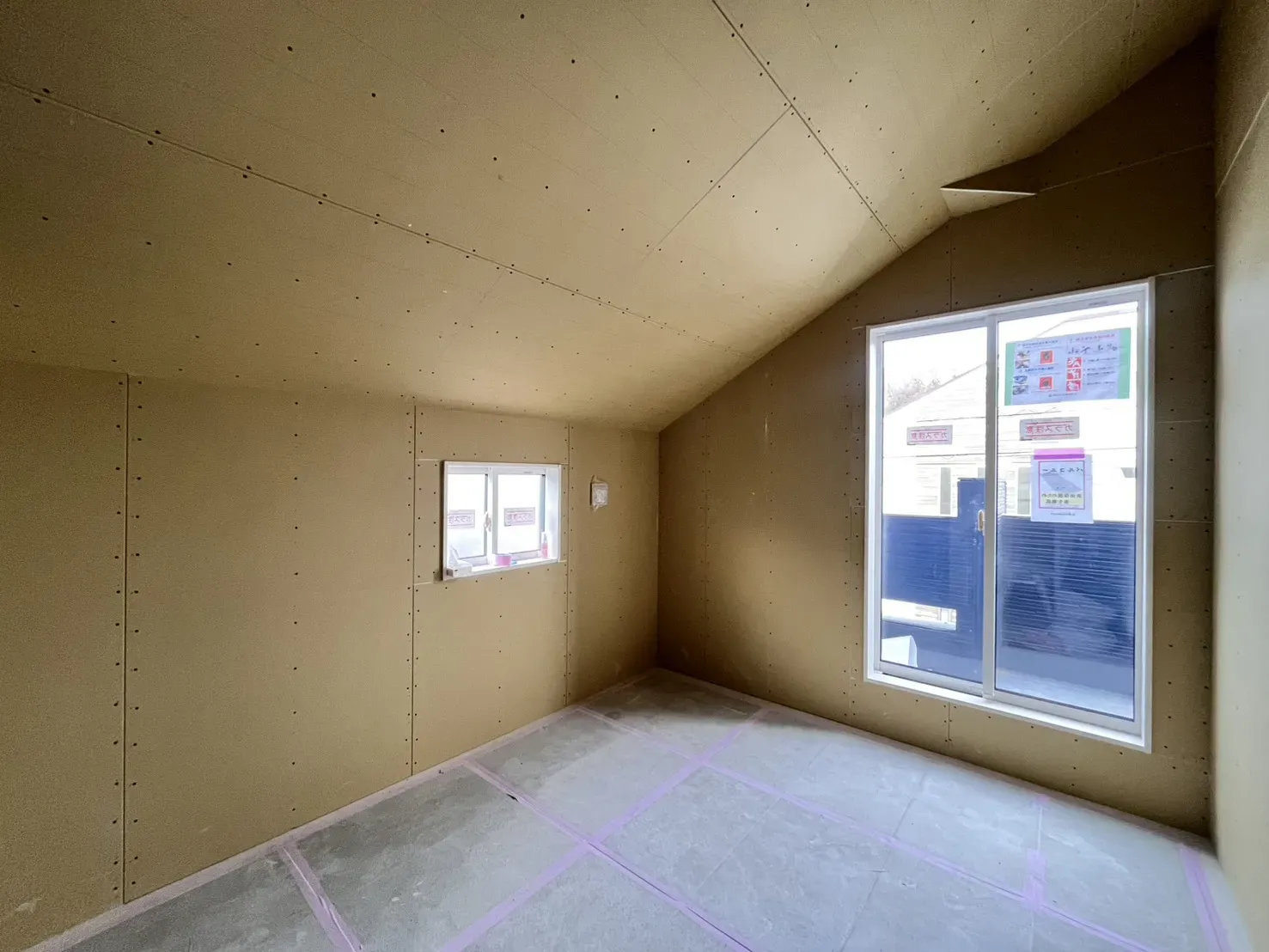 【2号棟】洋室5.25帖(2026年2月14日撮影)