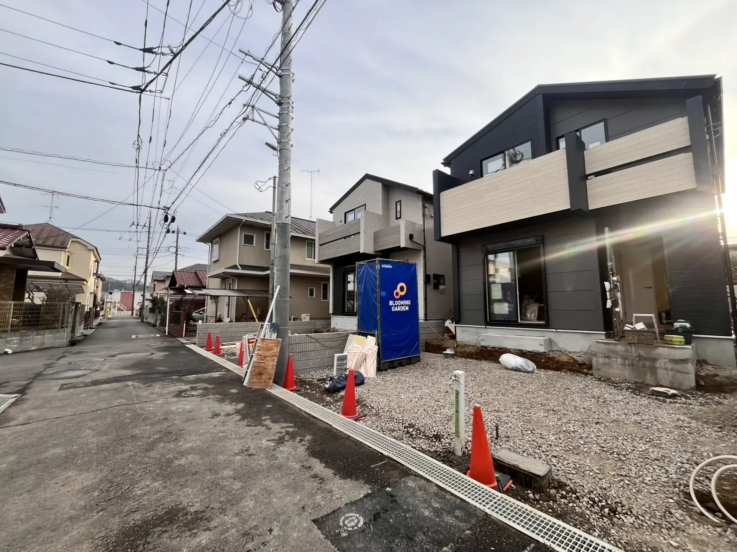 前面道路含む外観写真(2026年2月14日撮影)