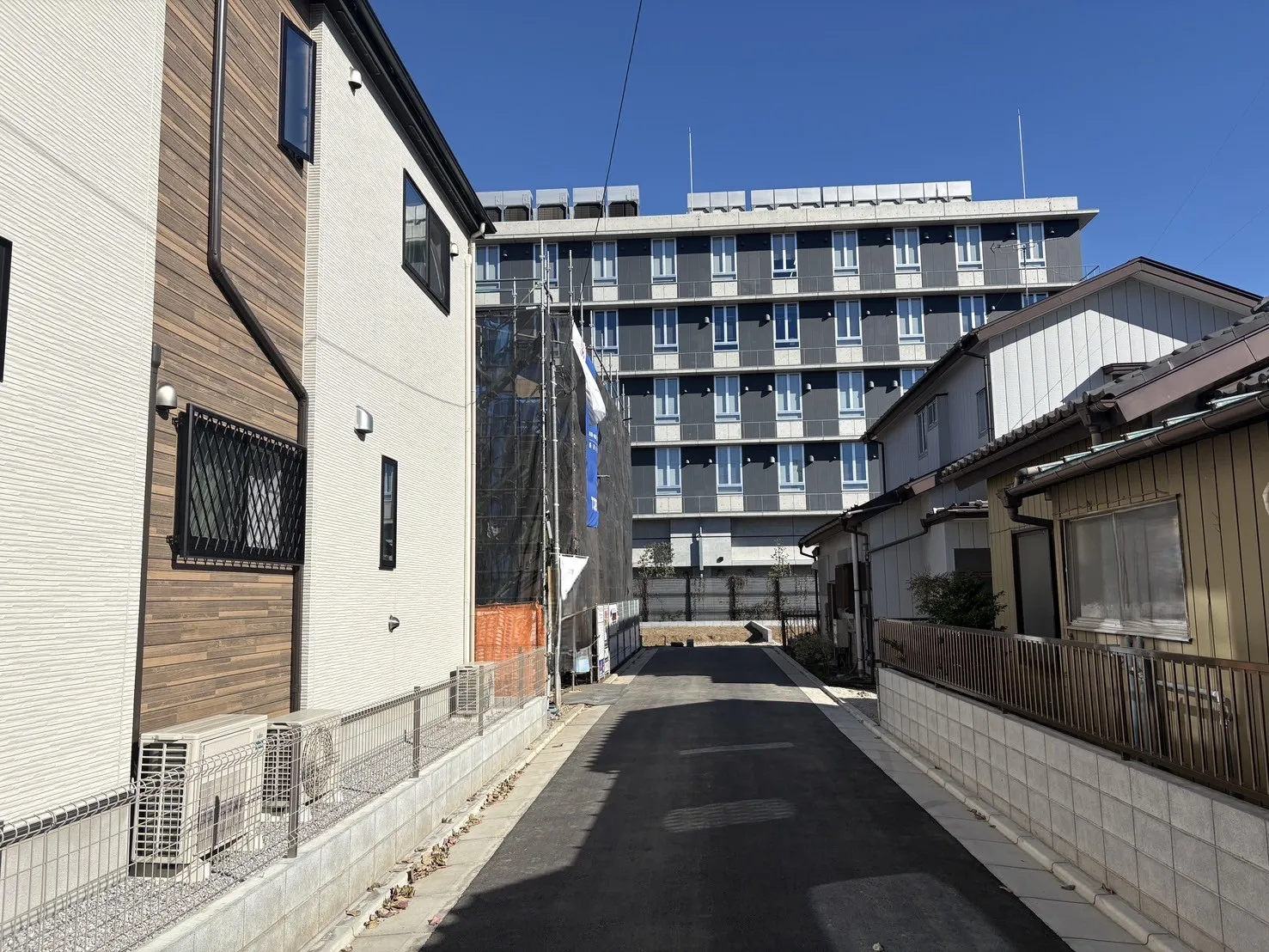 【販売現地】太陽光パネル標準装備♪