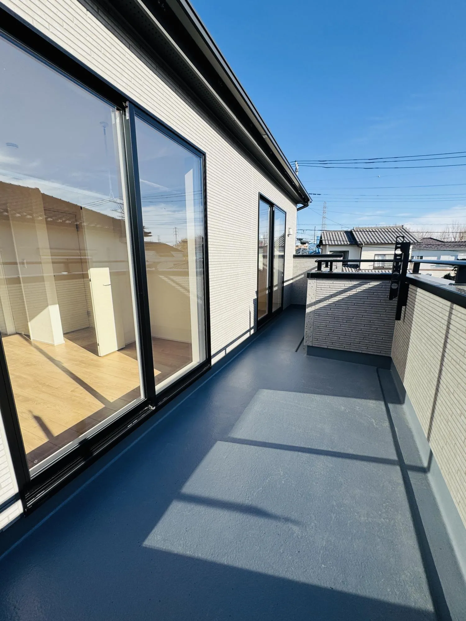 【バルコニー】