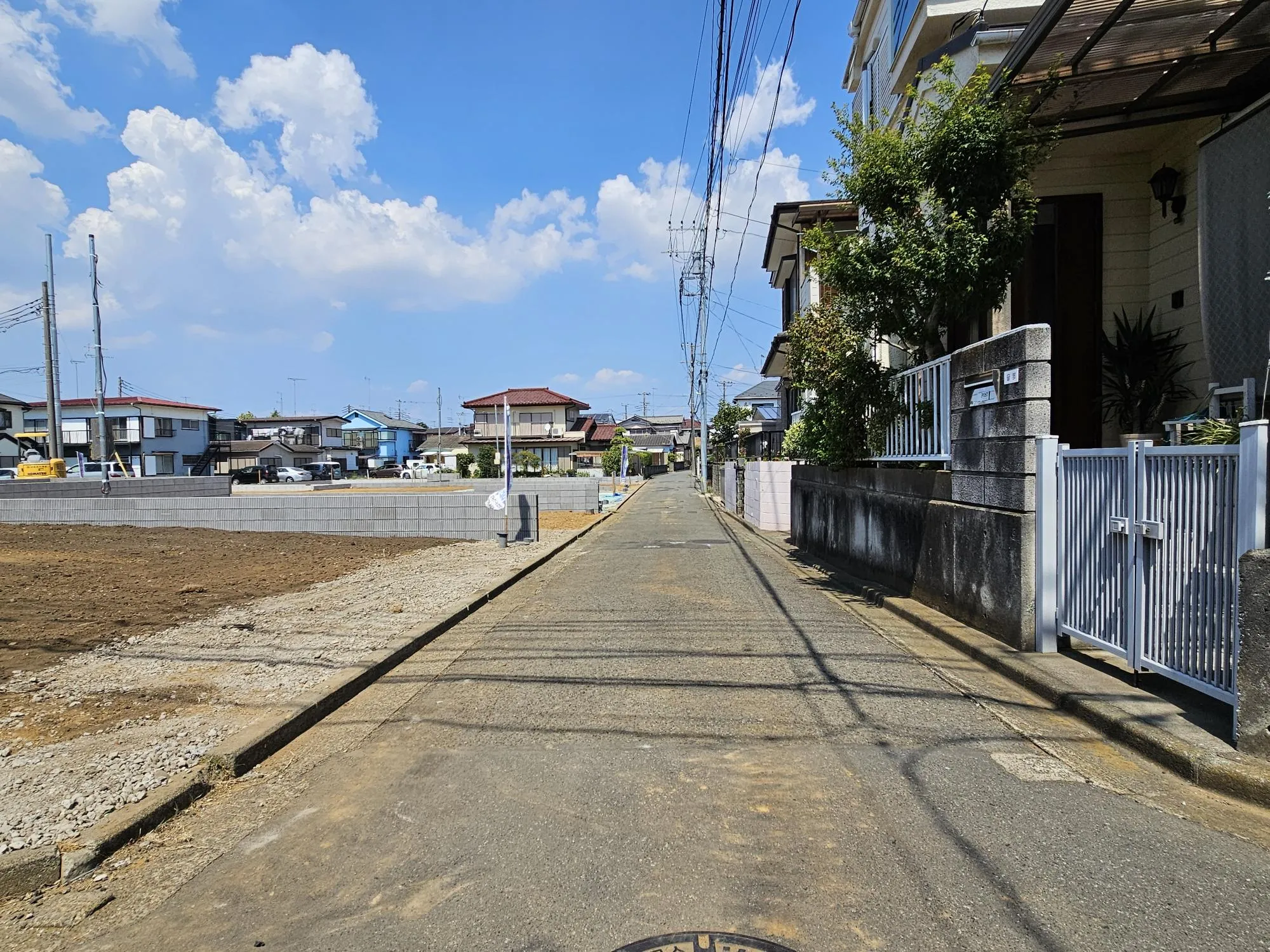 前面道路(東4.0m公道)