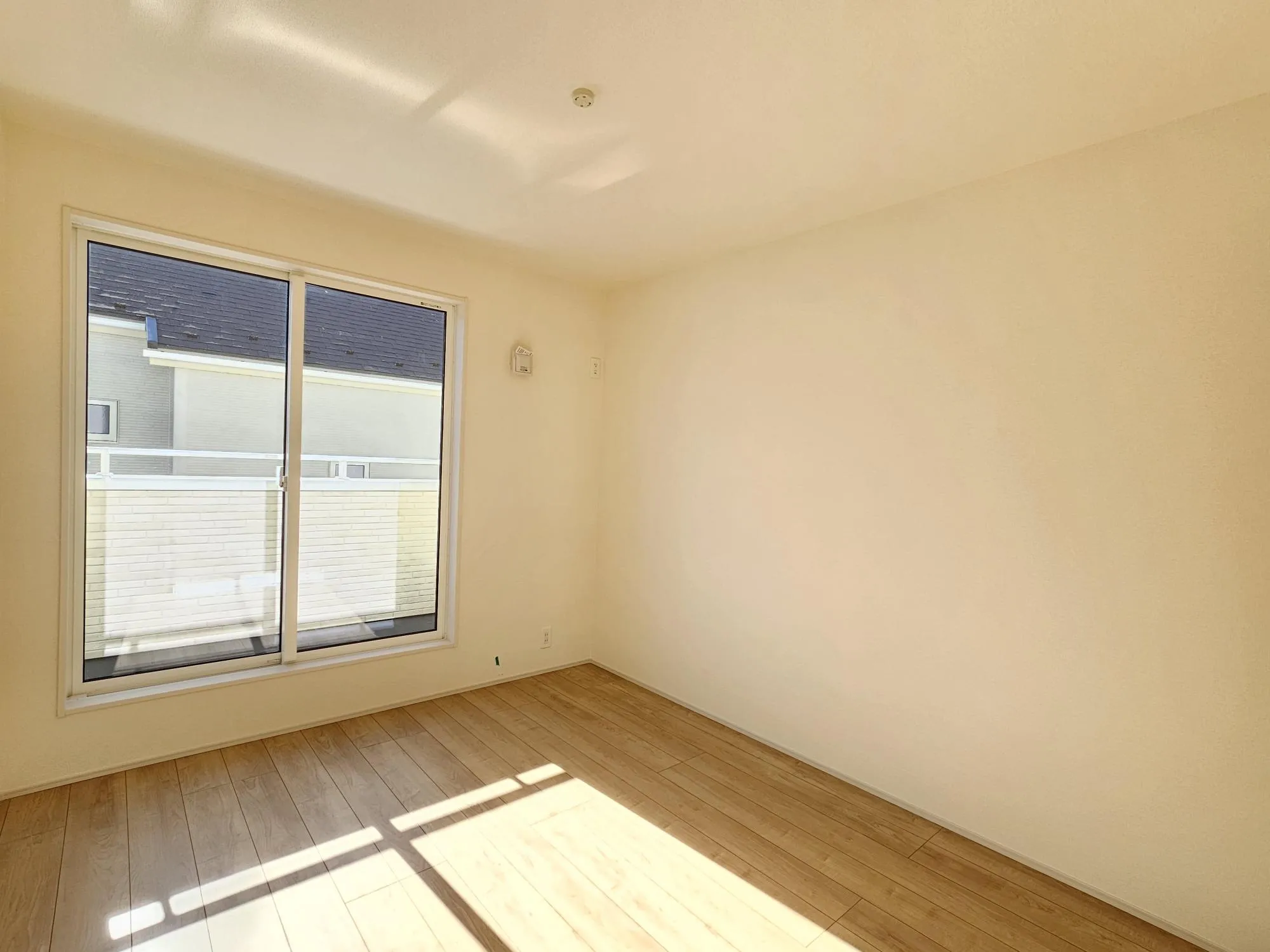 2号棟　洋室(5.25帖)