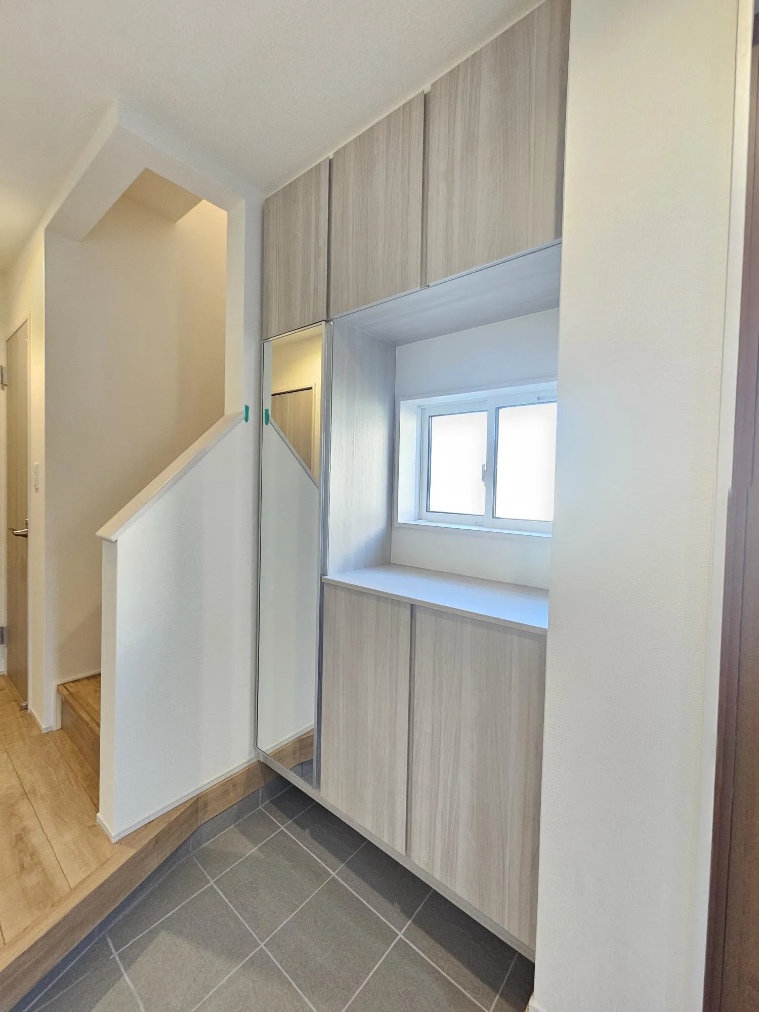 2号棟　シューズボックス