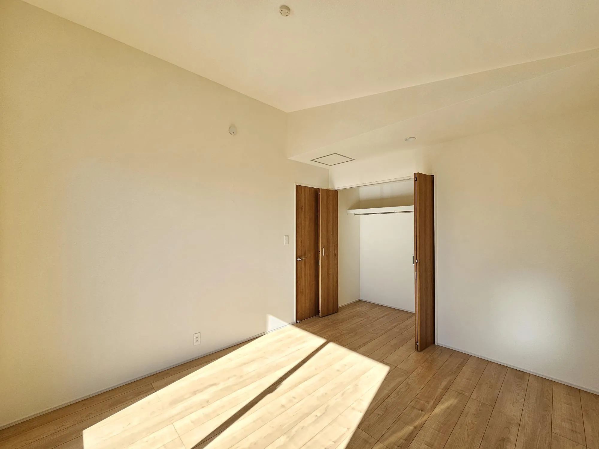 6号棟　主寝室(7.0帖)