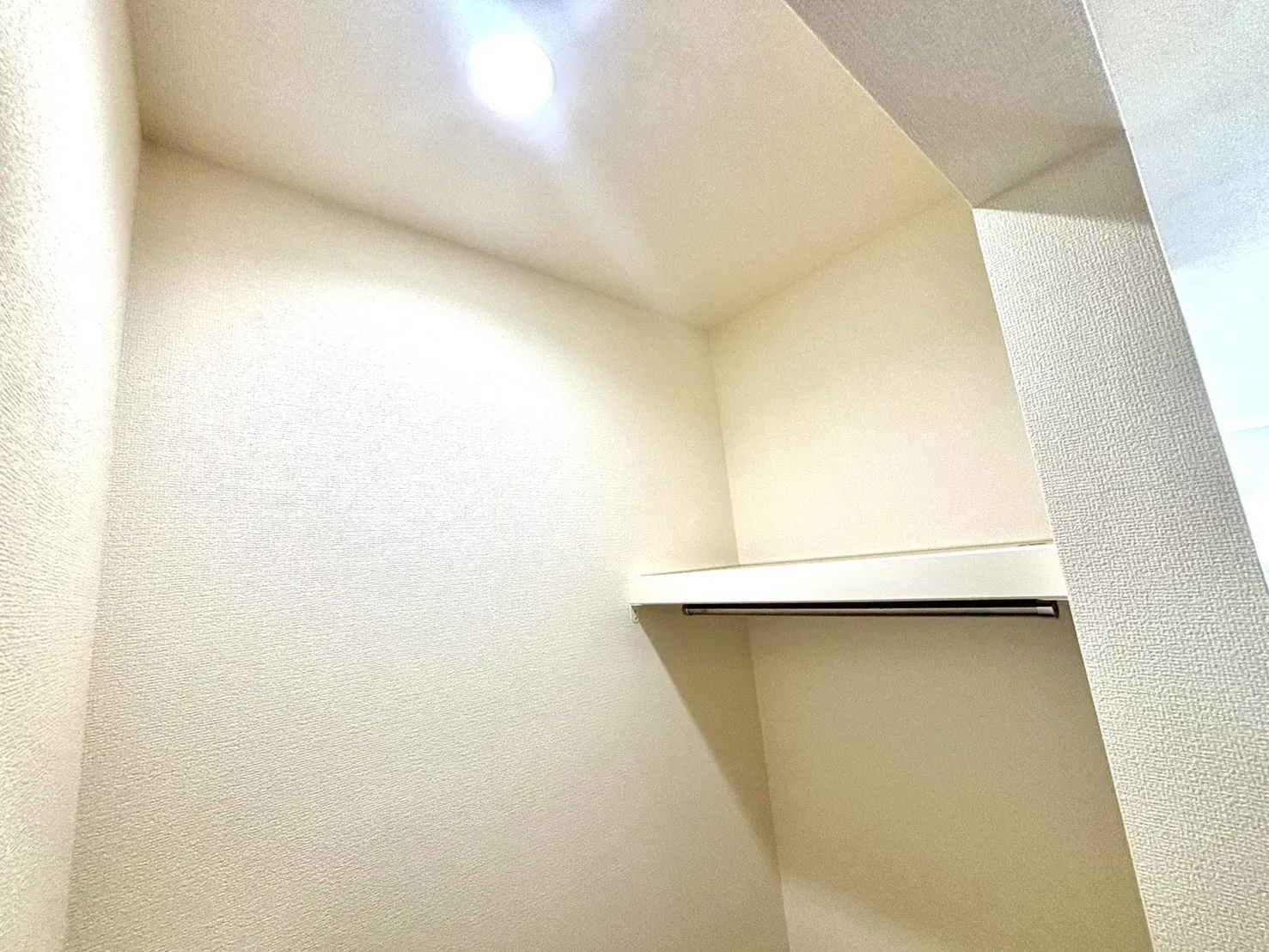 ②号棟ウォークインクローゼット