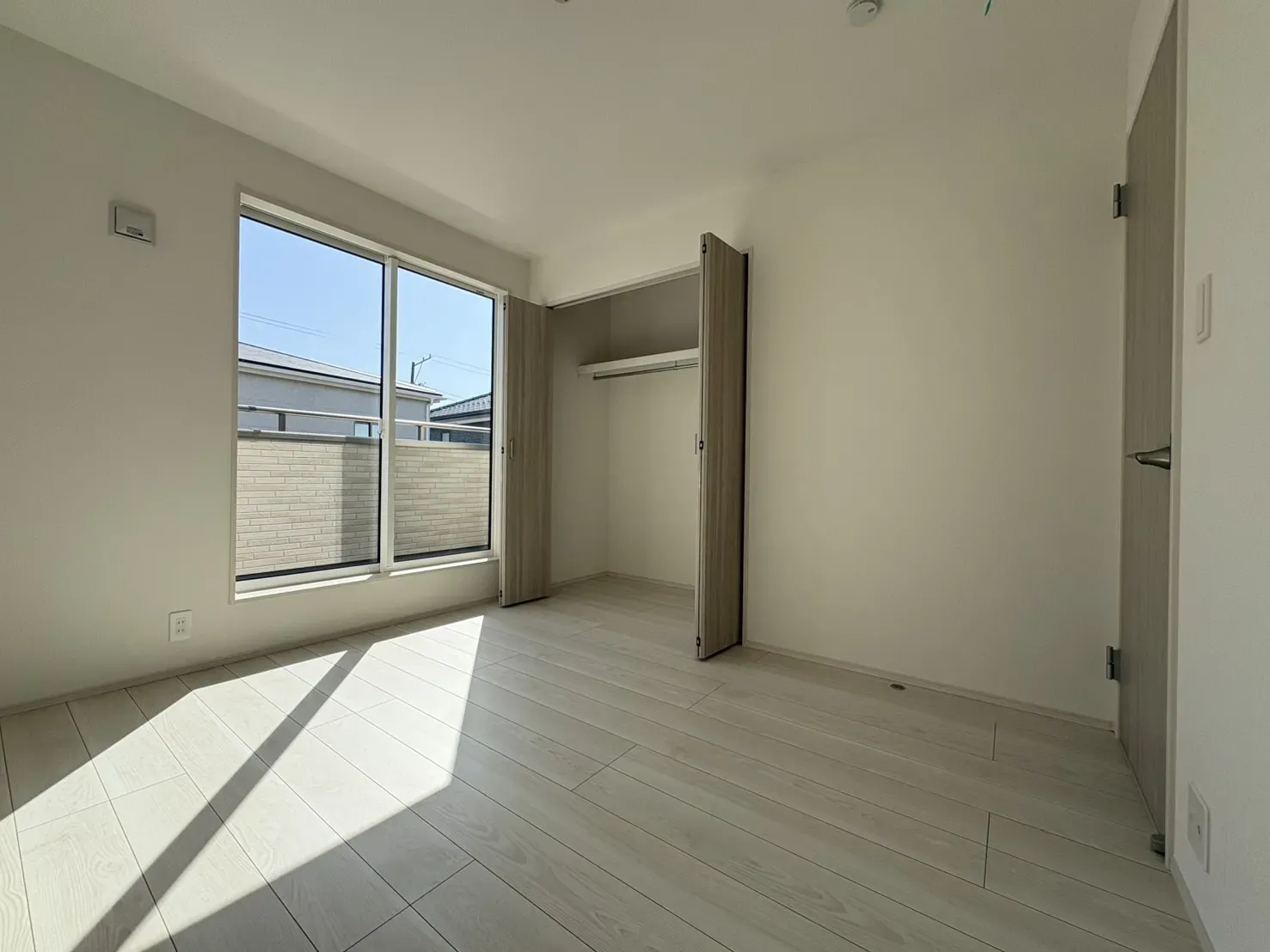 3月1日　洋室(5.25帖)