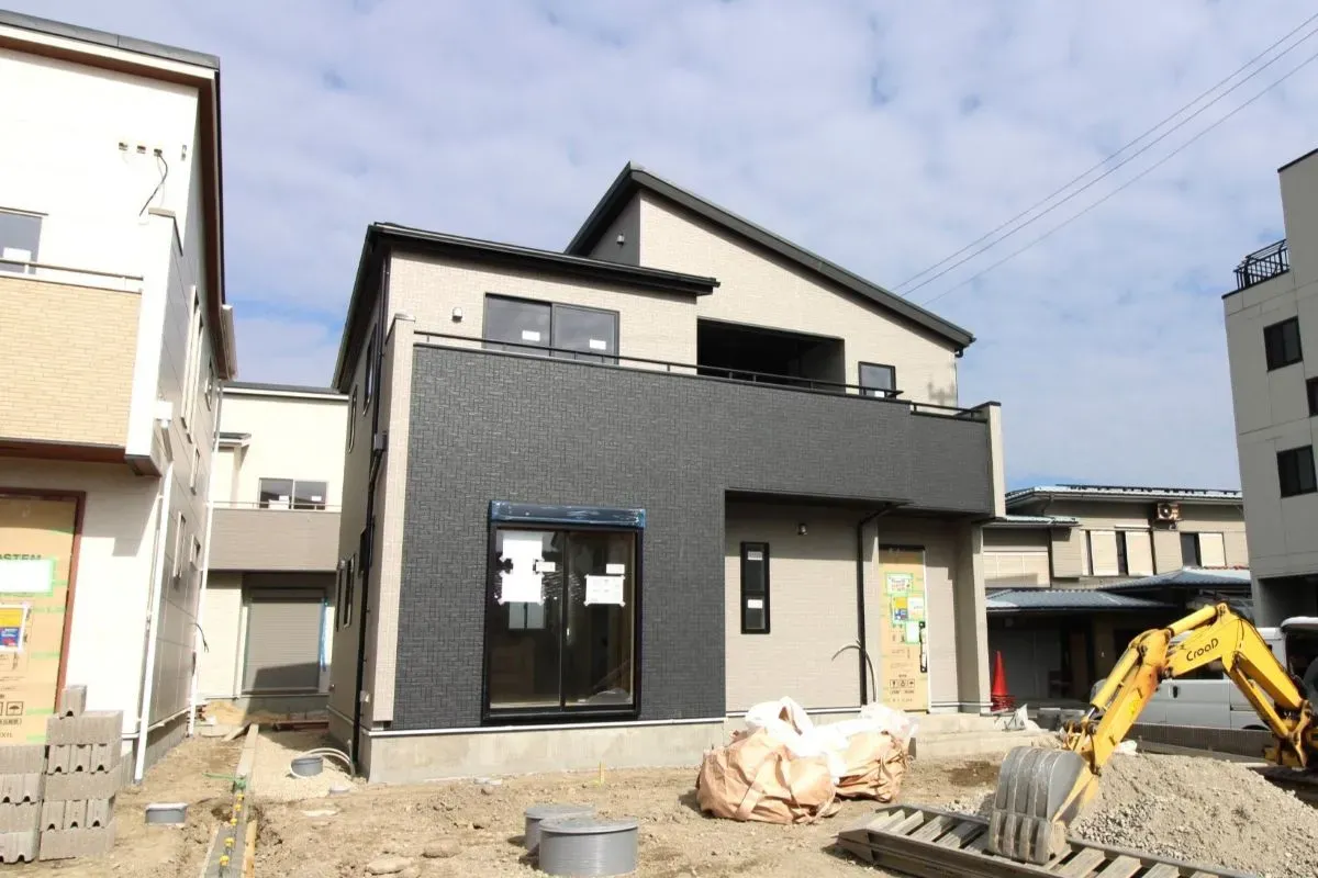 2月15日　南西から撮影(2号棟)