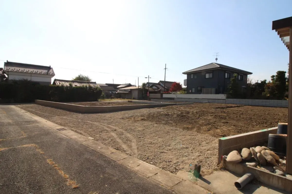 11月14日撮影　更地(北東から撮影)