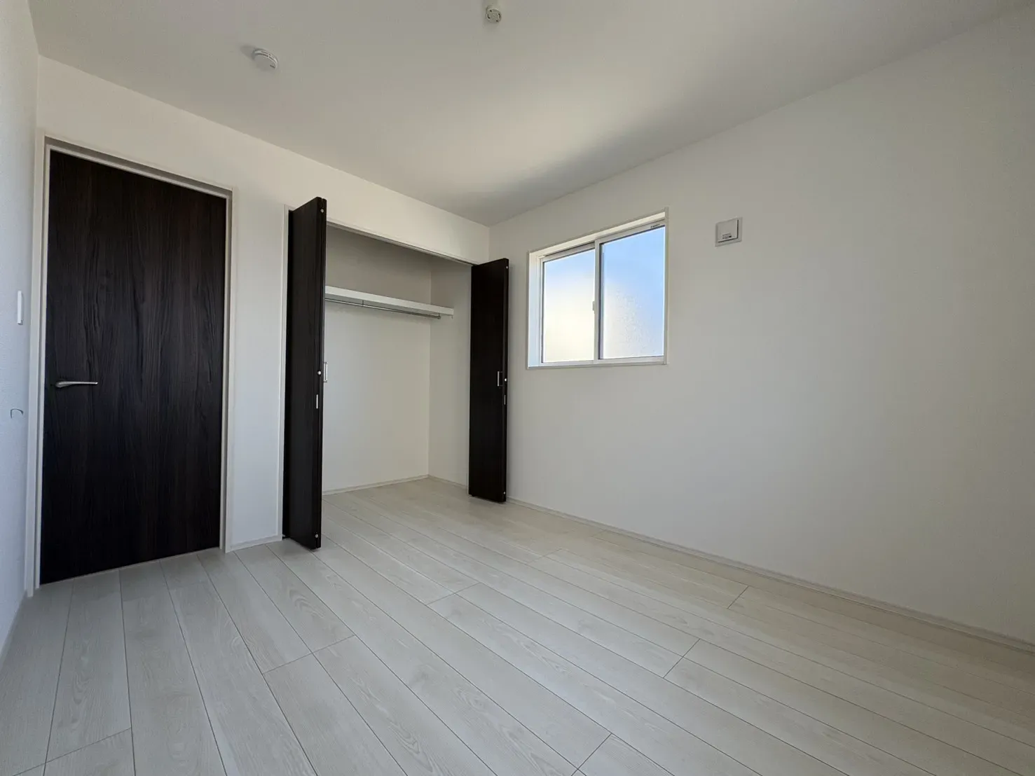 3月1日　洋室(5.25帖)