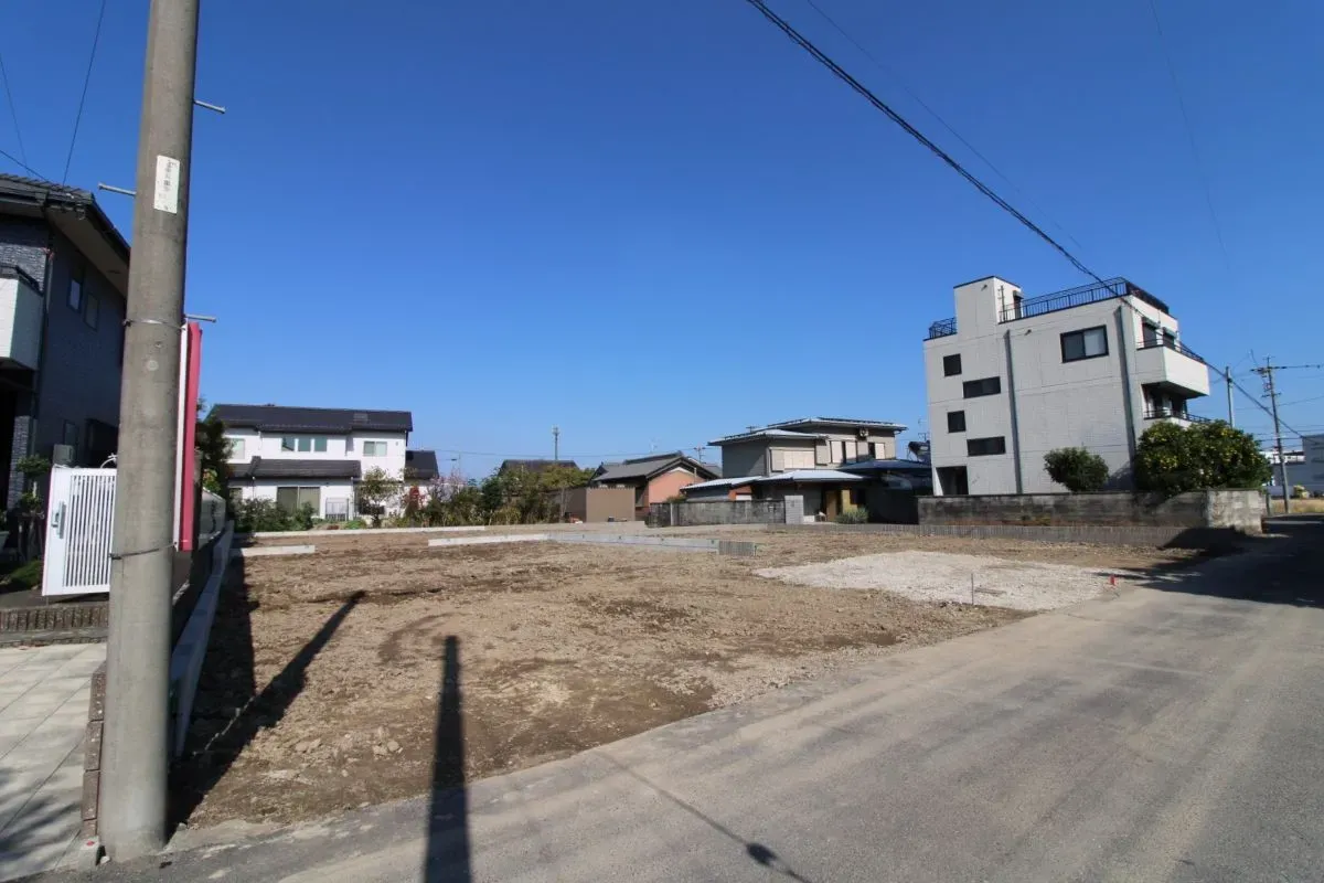 11月14日撮影　更地(南西から撮影)