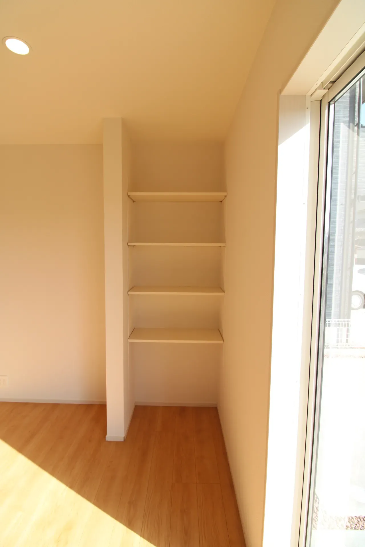 リビング可動棚